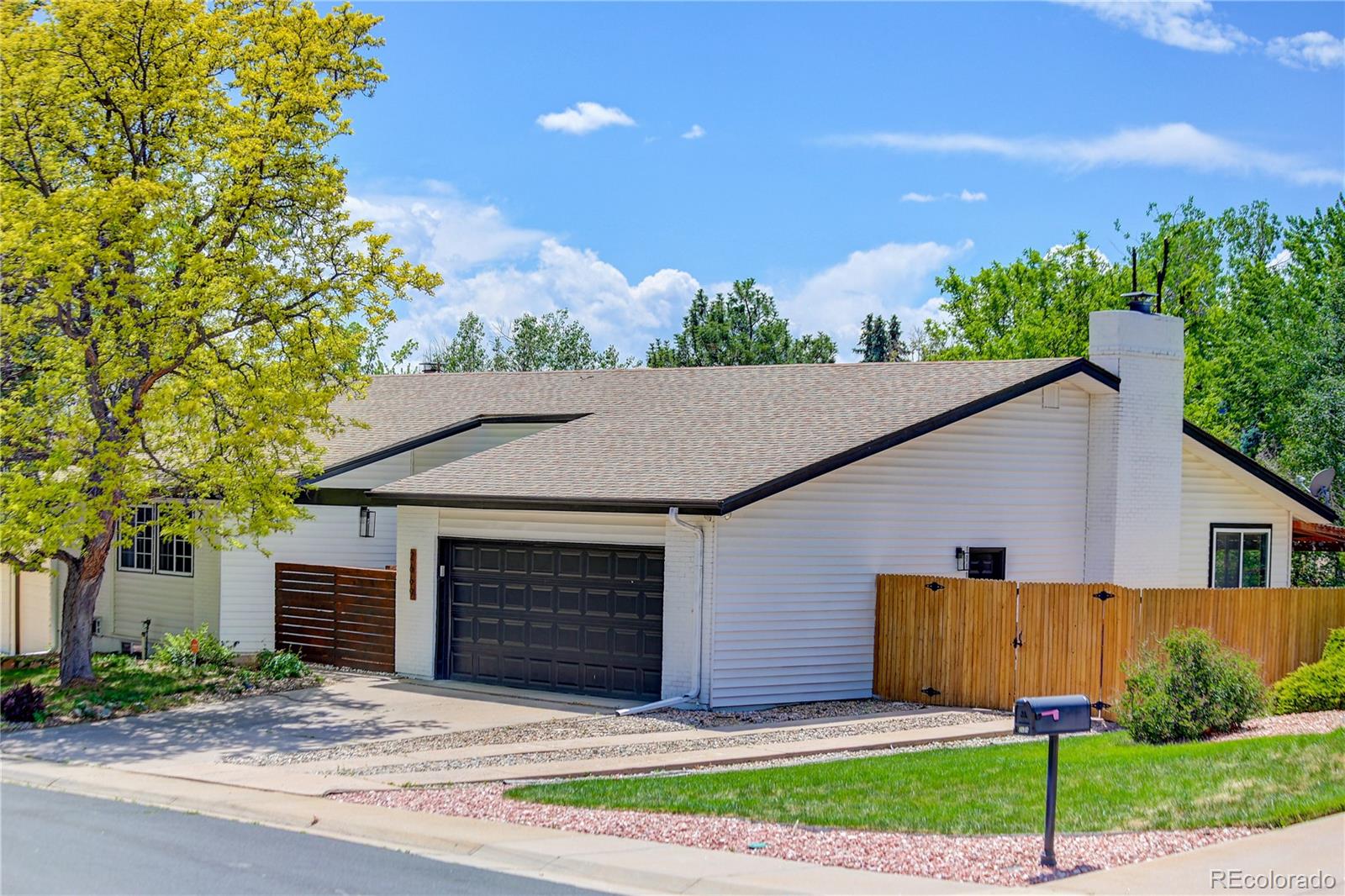 2669 S Moline Ct, Aurora, CO 80014
