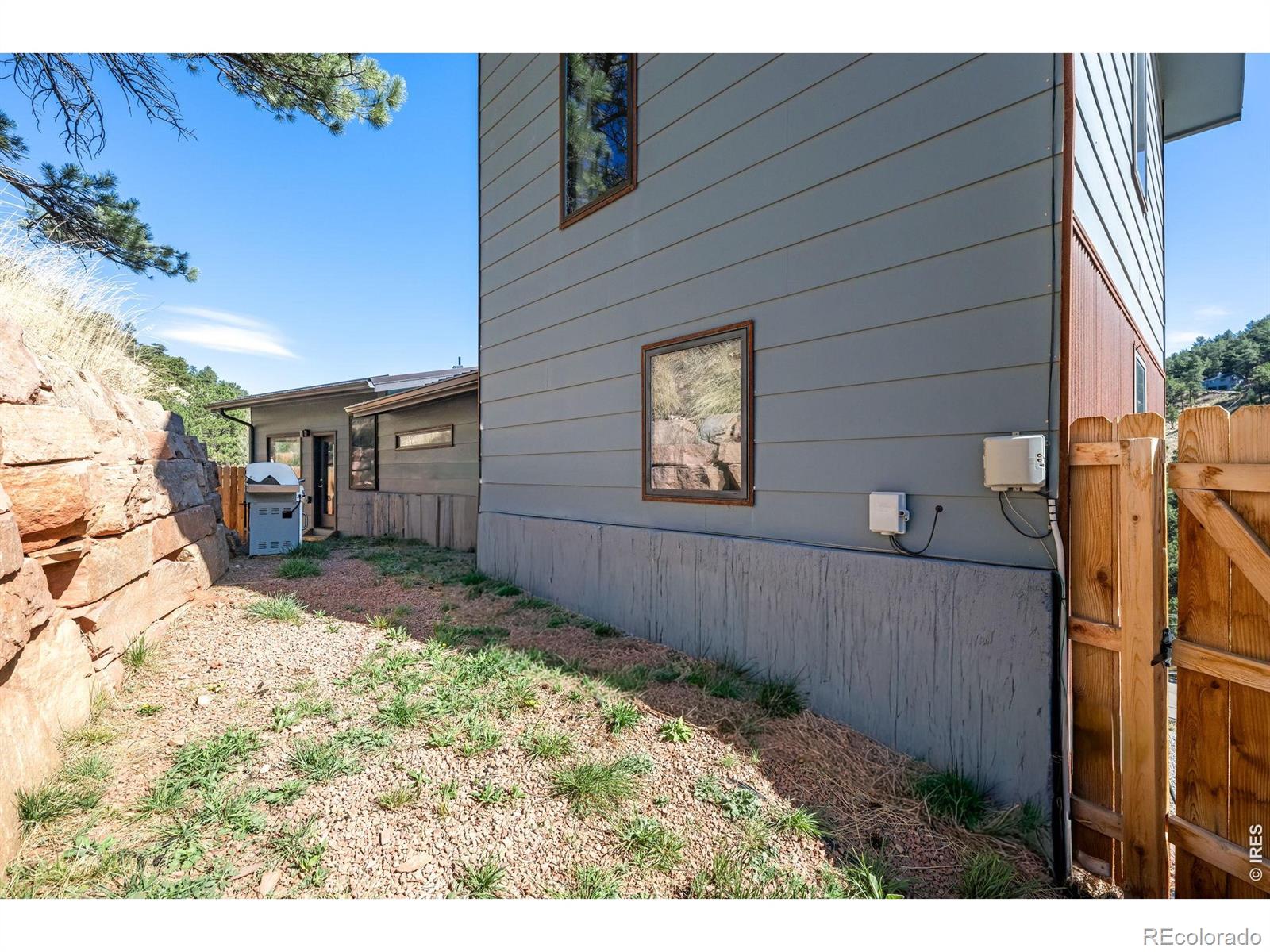 865 N Cedar Brook Rd, Boulder, CO 80304