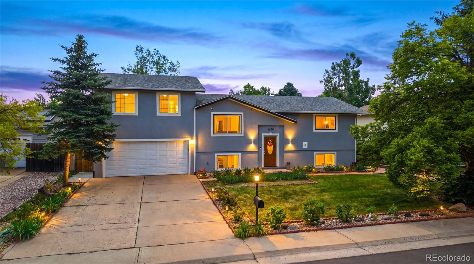 1526 S Ursula Ct, Aurora, CO 80012