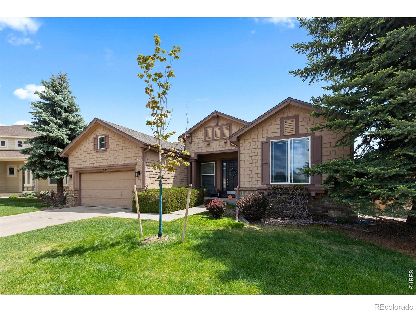 868 Bramblewood Dr, Castle Pines, CO 80108