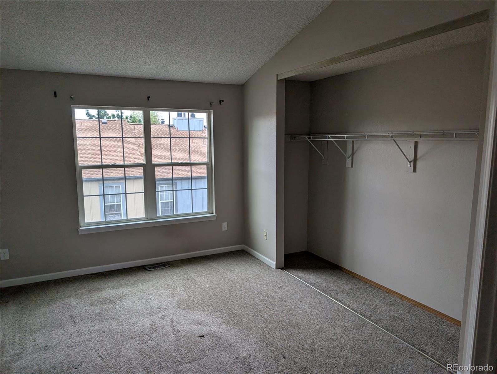 12093 E Hoye Dr, Aurora, CO 80012