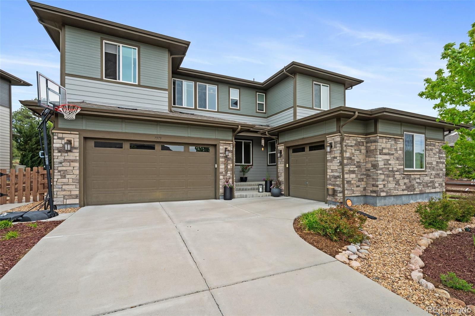 7979 S Jackson Gap St, Aurora, CO 80016
