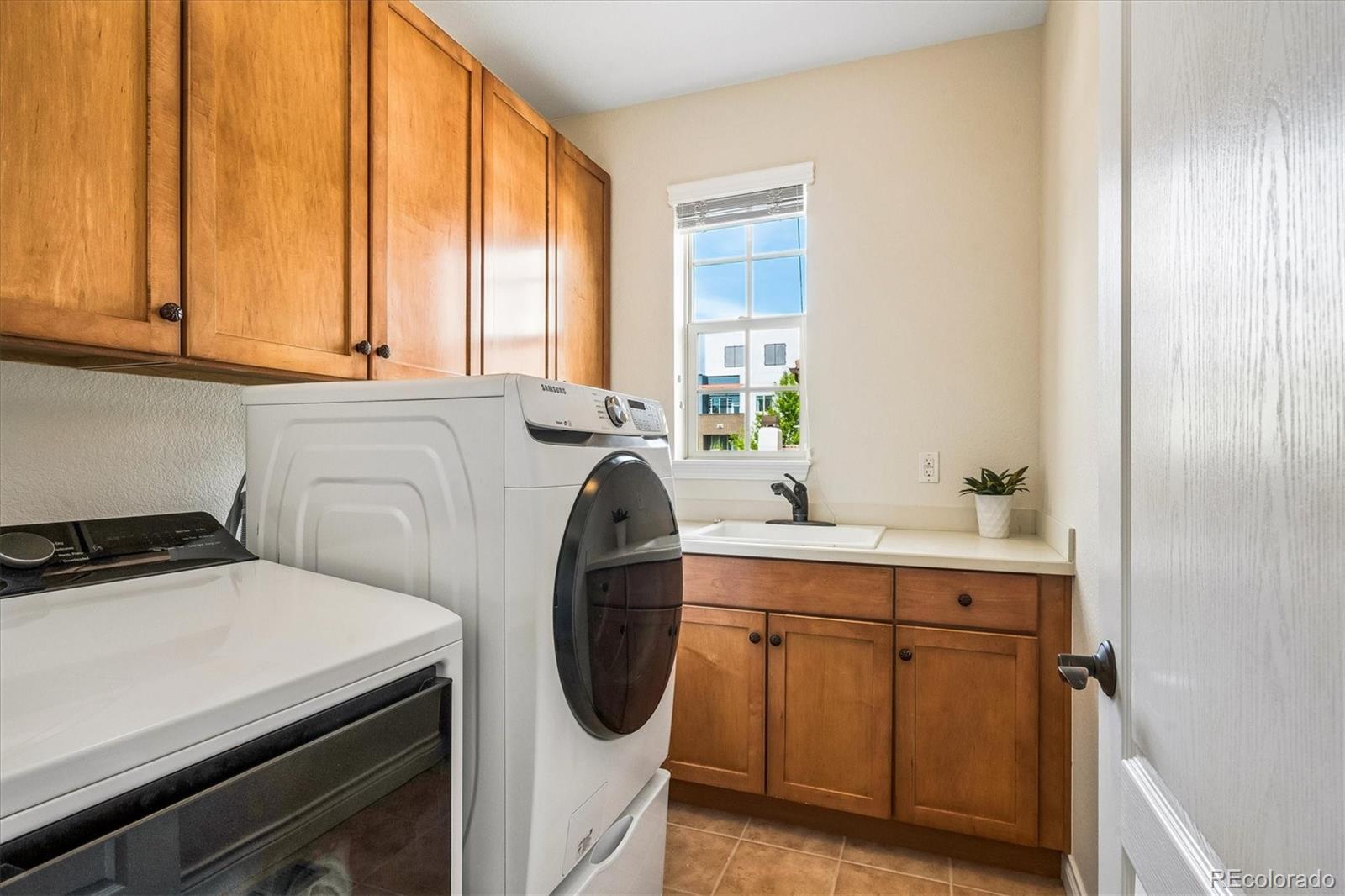 8663 E 29th Pl, Denver, CO 80238