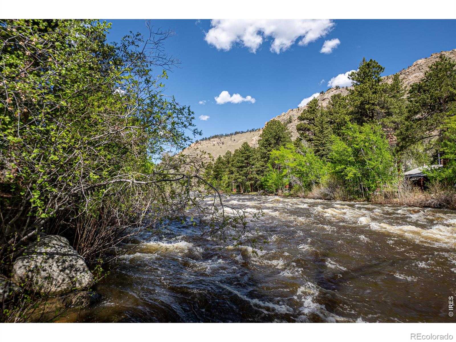 348 Crown Point Dr, Bellvue, CO 80512