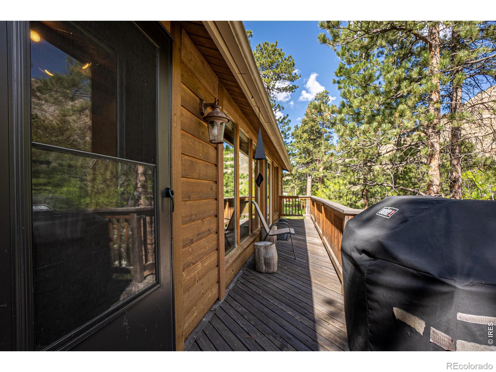 348 Crown Point Dr, Bellvue, CO 80512
