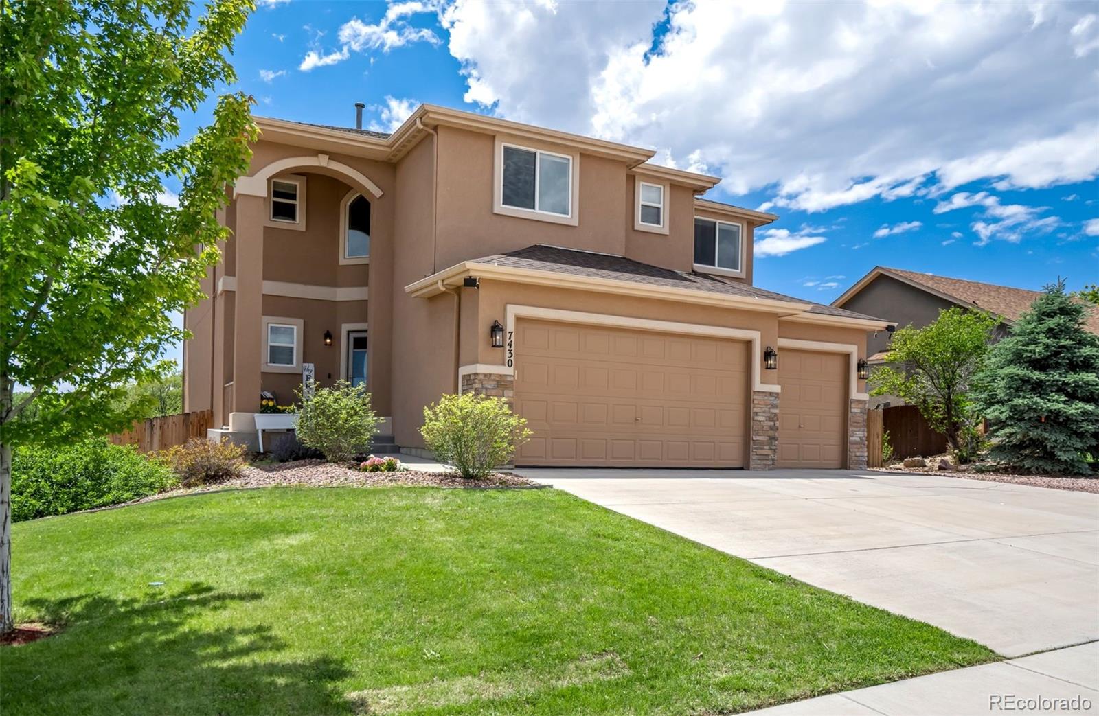 7430 Waterside Dr, Colorado Springs, CO 80925