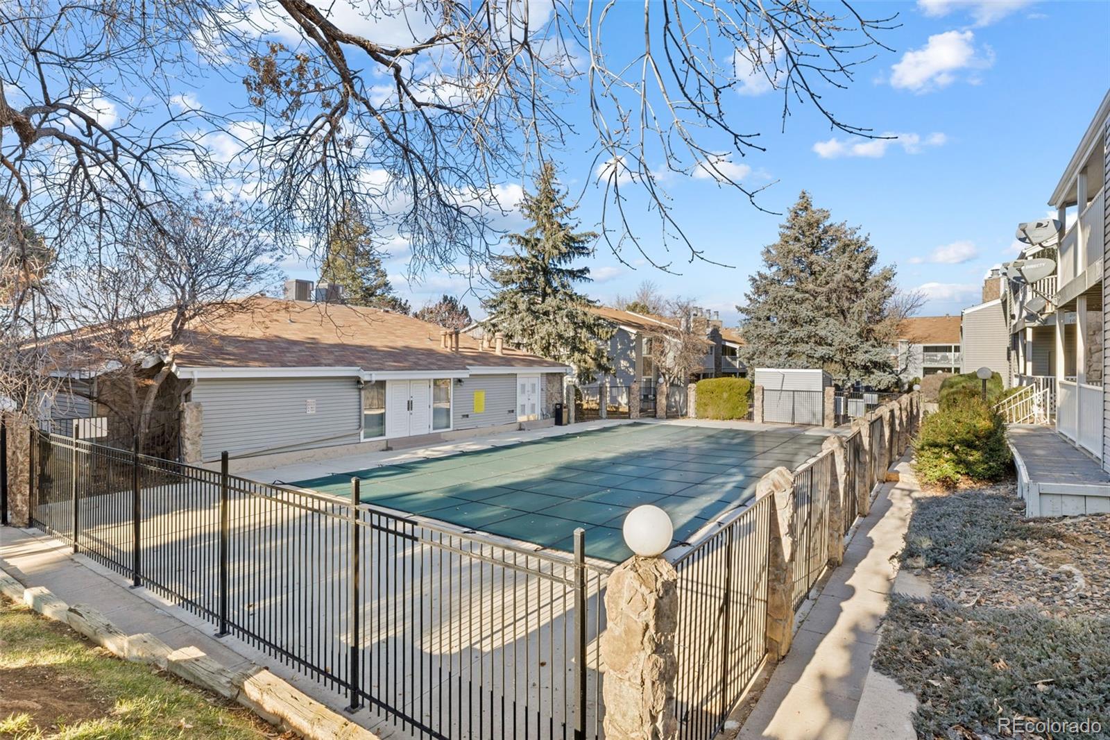 921 Walden St #108, Aurora, CO 80017