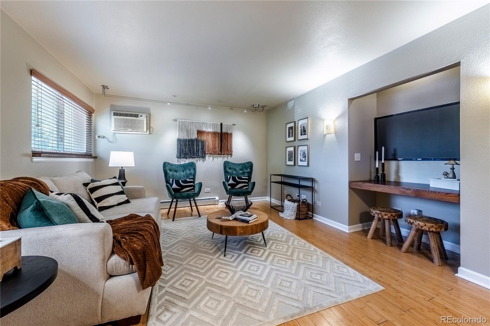 20 S Logan St #201, Denver, CO 80209