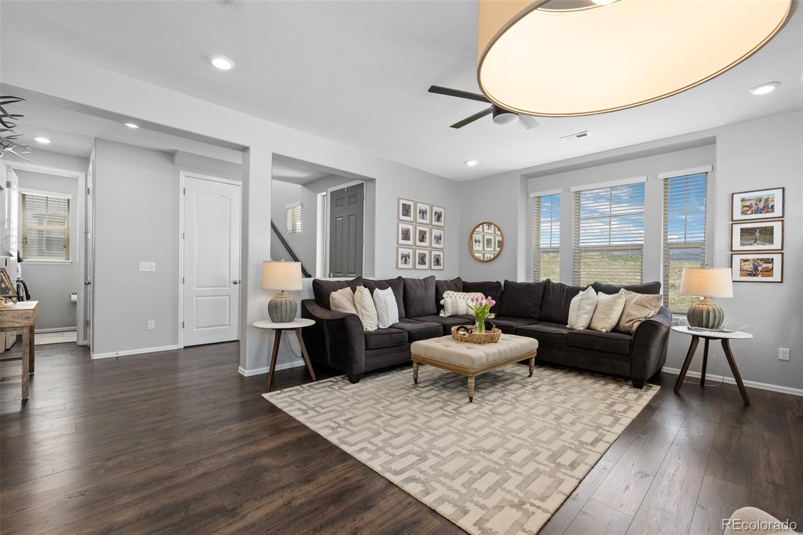 9796 Meeker St, Littleton, CO 80125