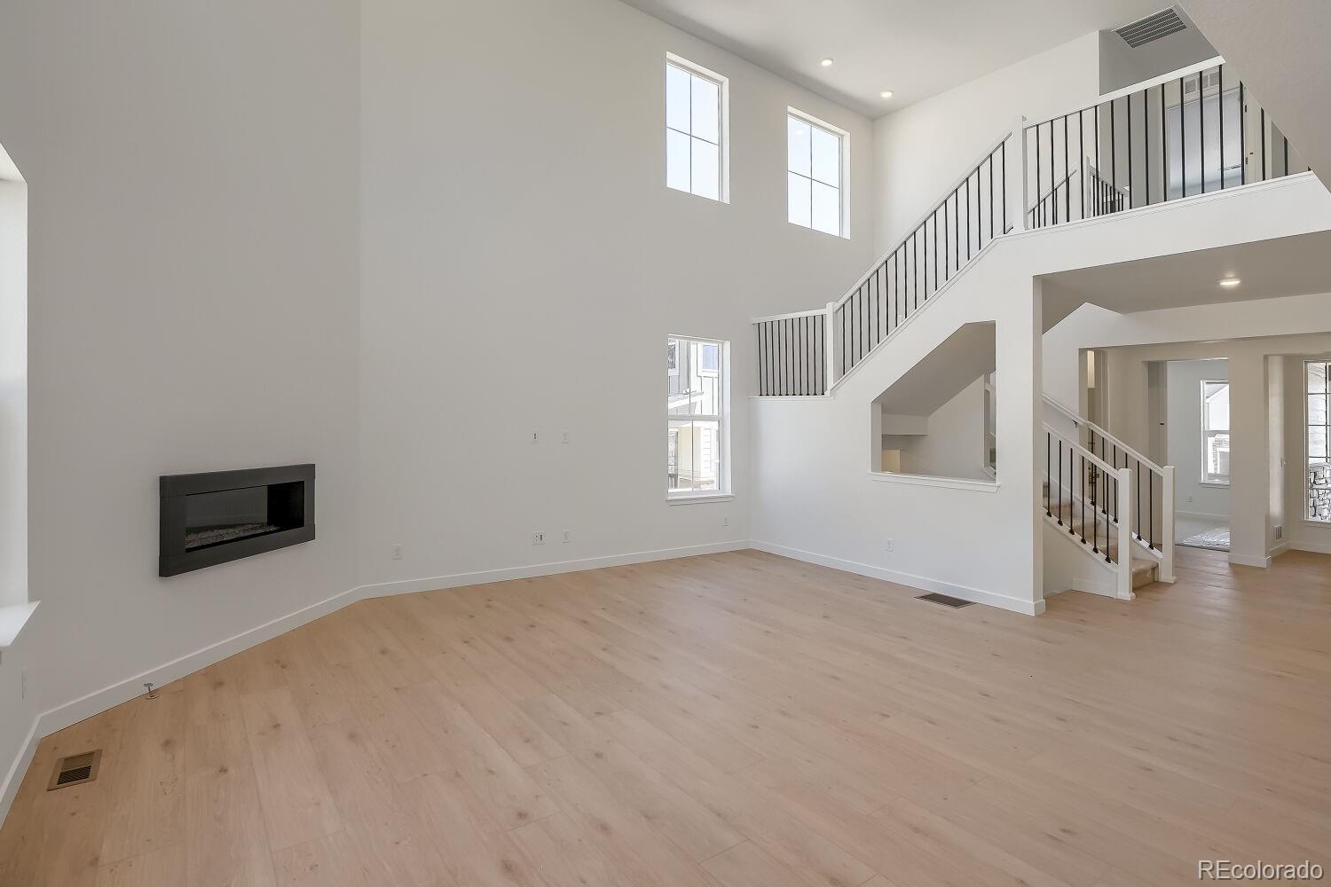 24734 E Kettle Ct, Aurora, CO 80016