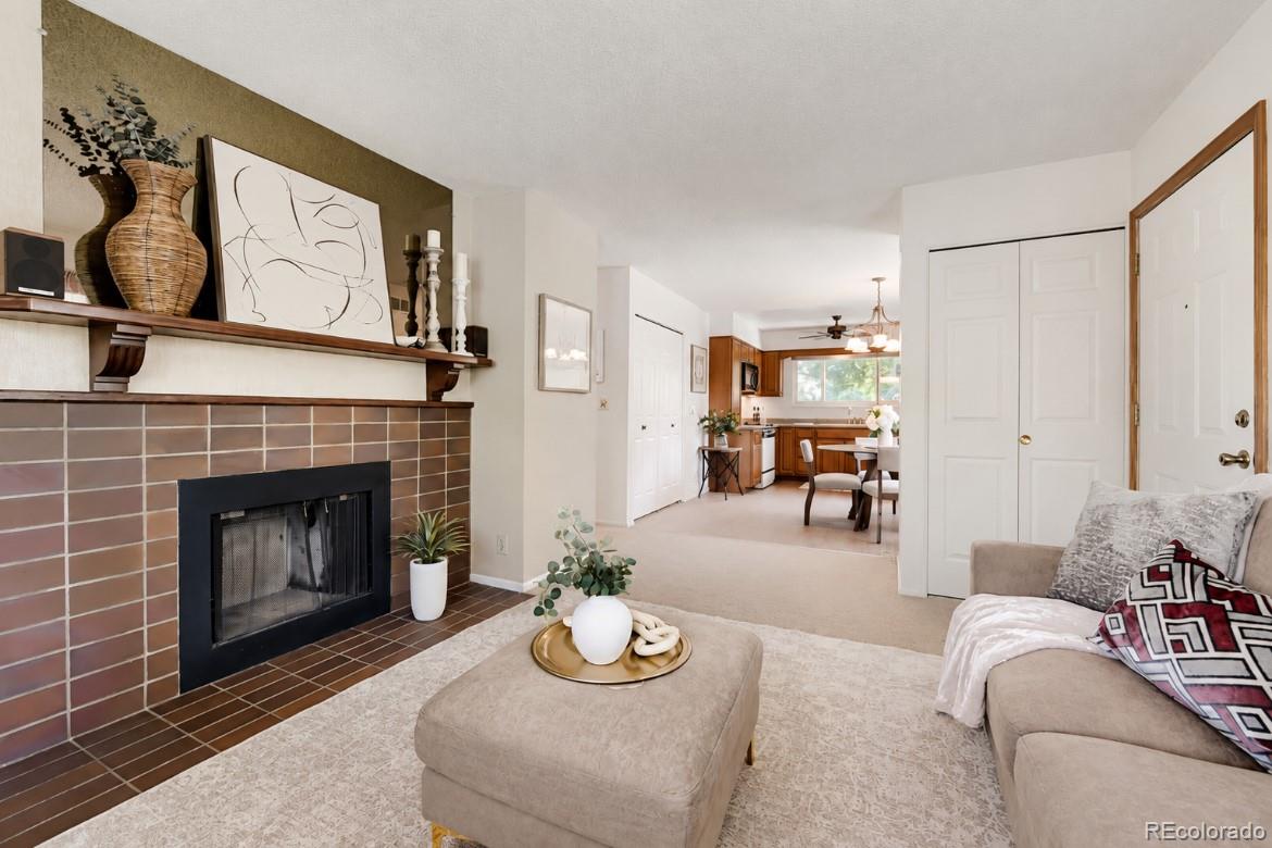1272 S Troy St, Aurora, CO 80012