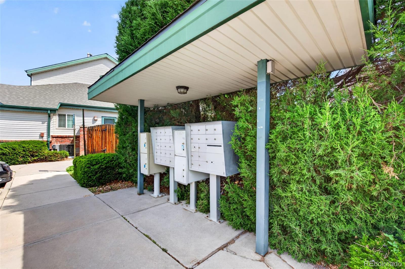878 S Kalispell Cir #101, Aurora, CO 80017