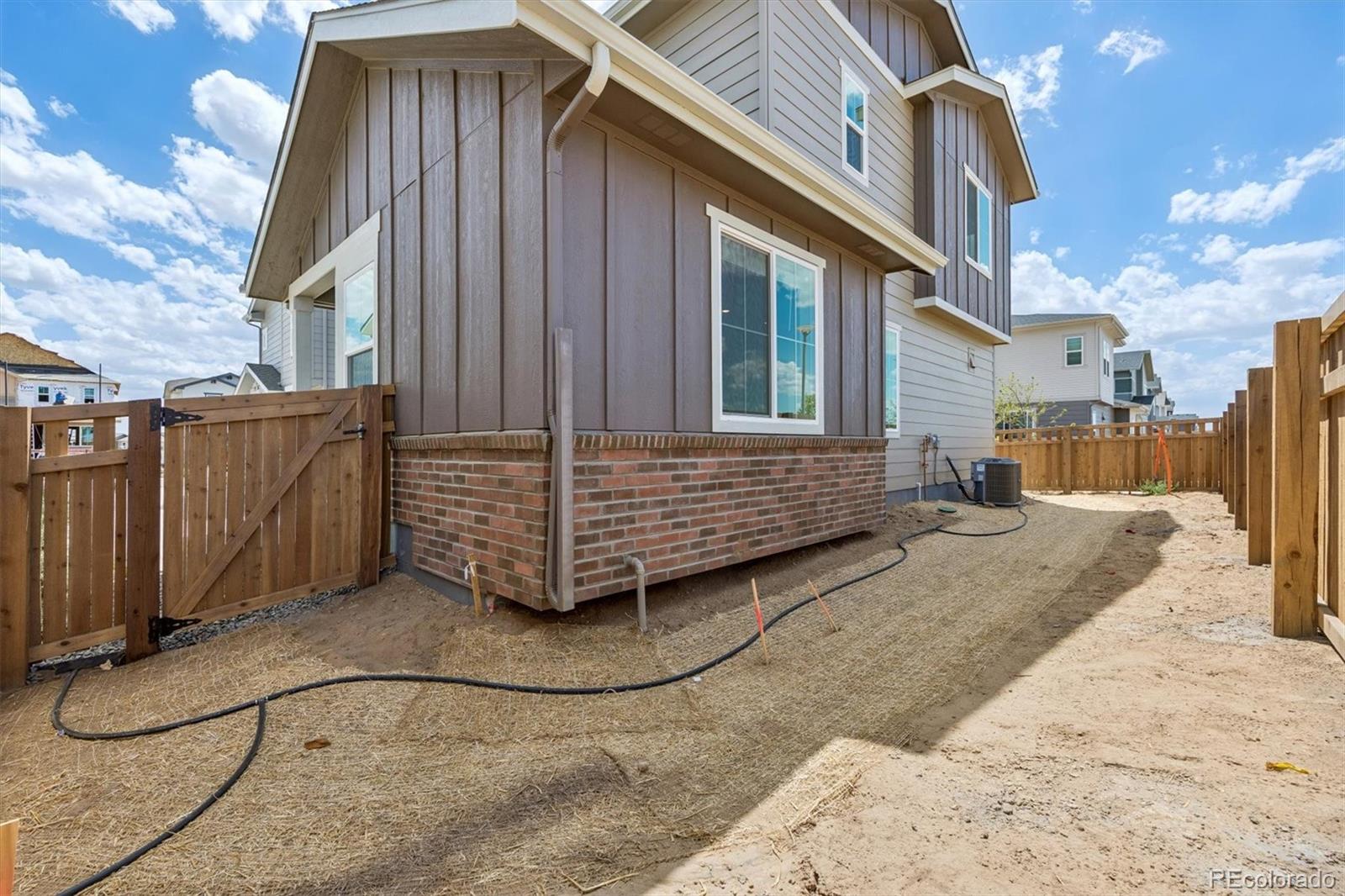 22739 E 47th Dr, Aurora, CO 80019