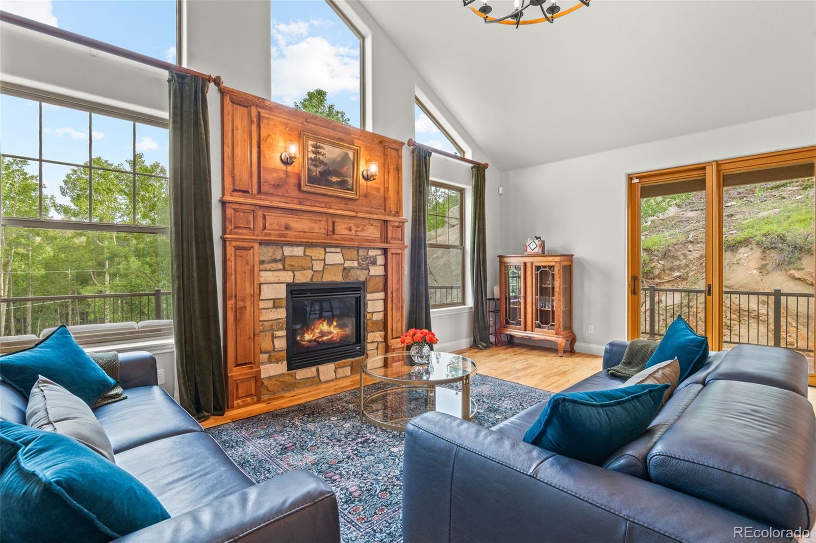 32311 Lodgepole Dr, Evergreen, CO 80439