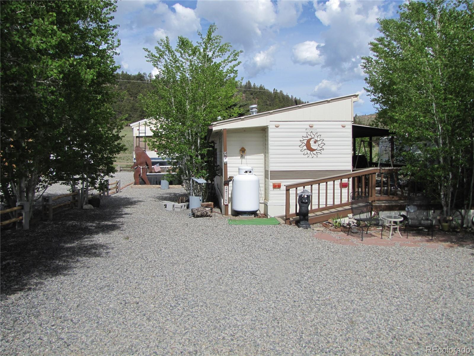 127 Water Tank Cir, Hartsel, CO 80449