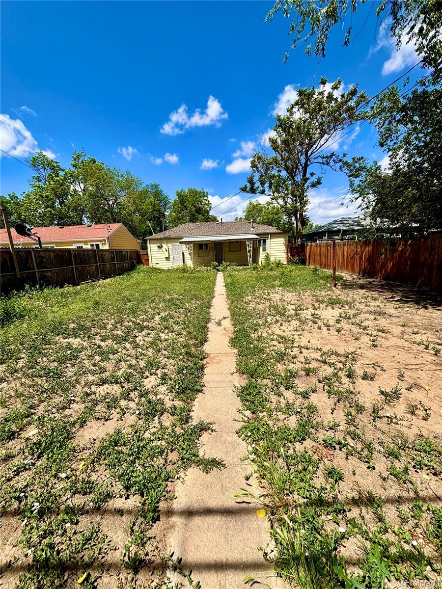 1934 Kenton St, Aurora, CO 80010