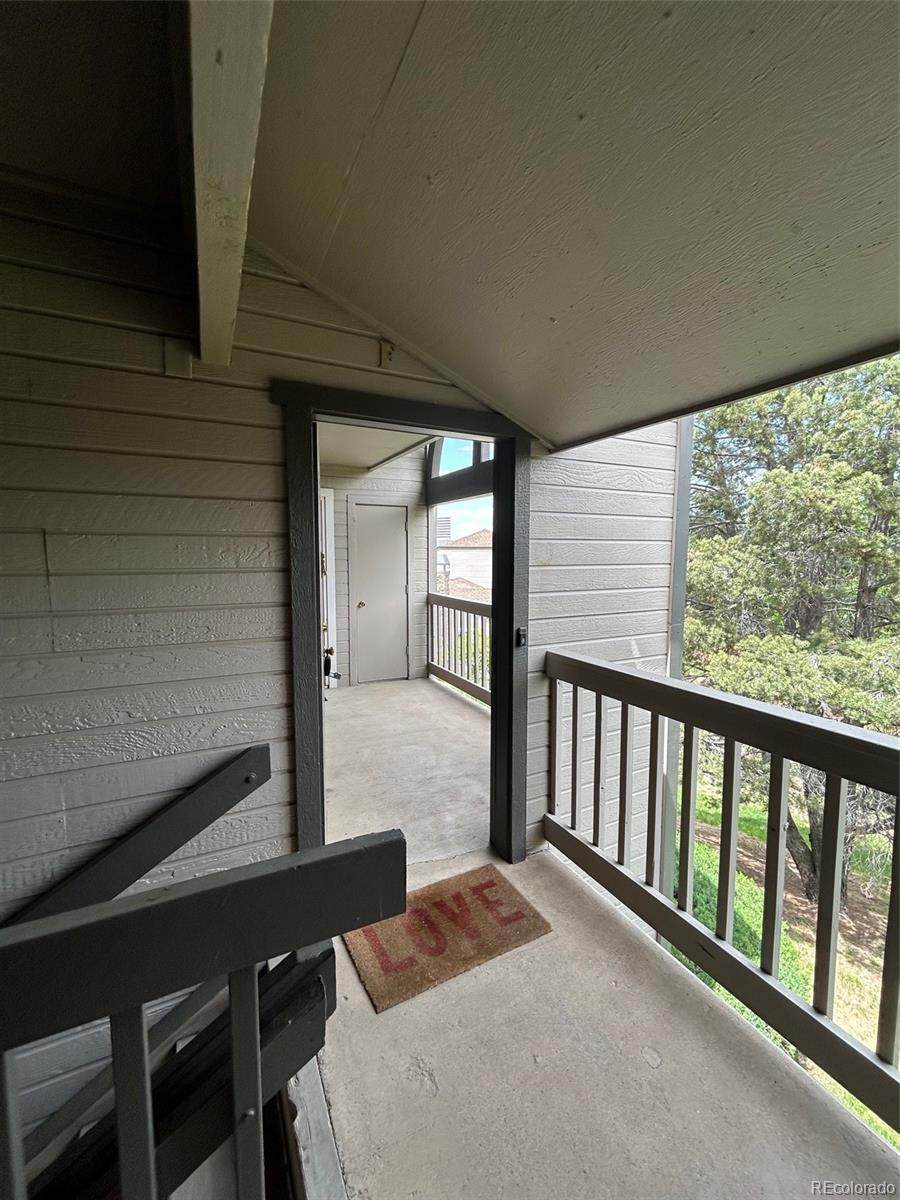 9283 E Arbor Cir #F, Englewood, CO 80111