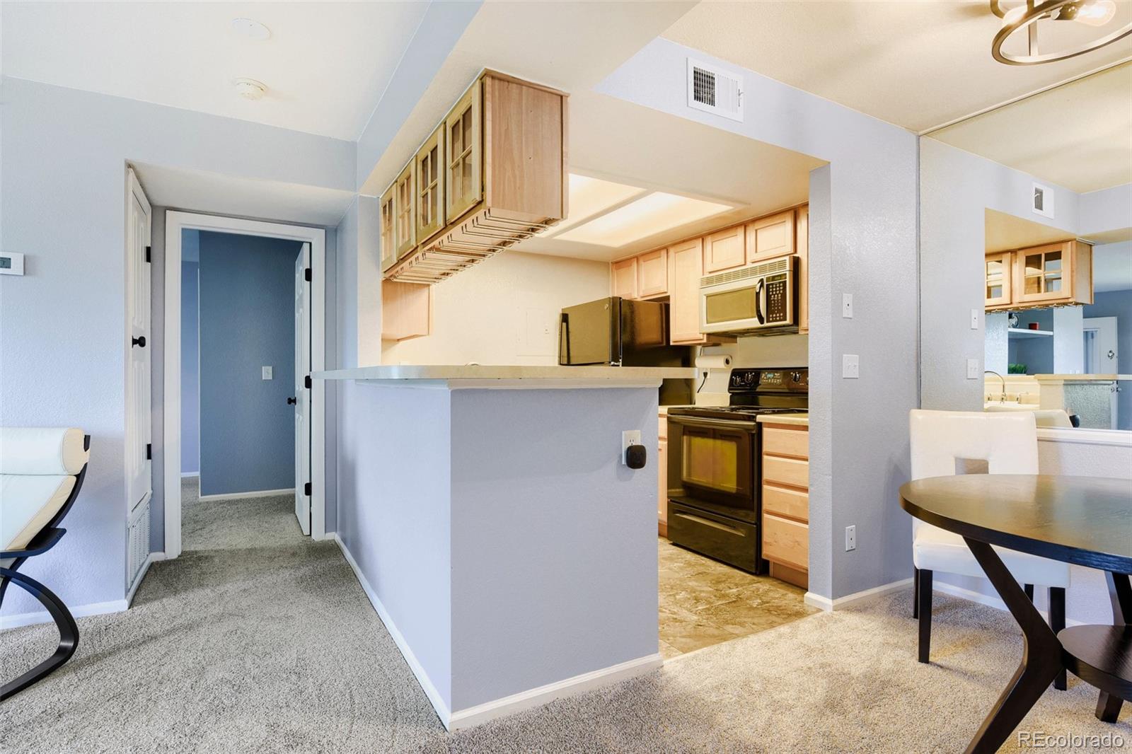 9283 E Arbor Cir #F, Englewood, CO 80111