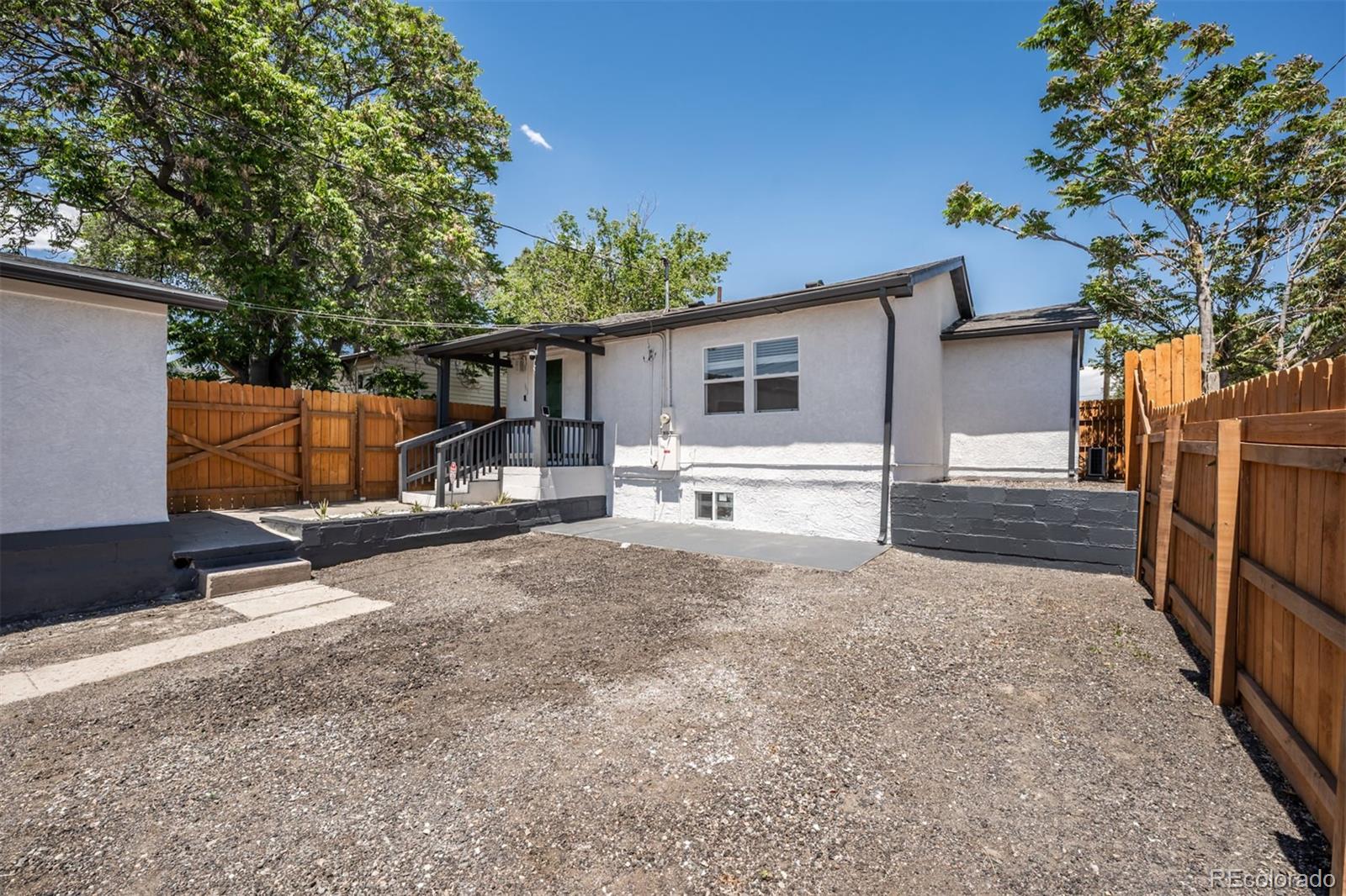 1614 E Ash St, Pueblo, CO 81001