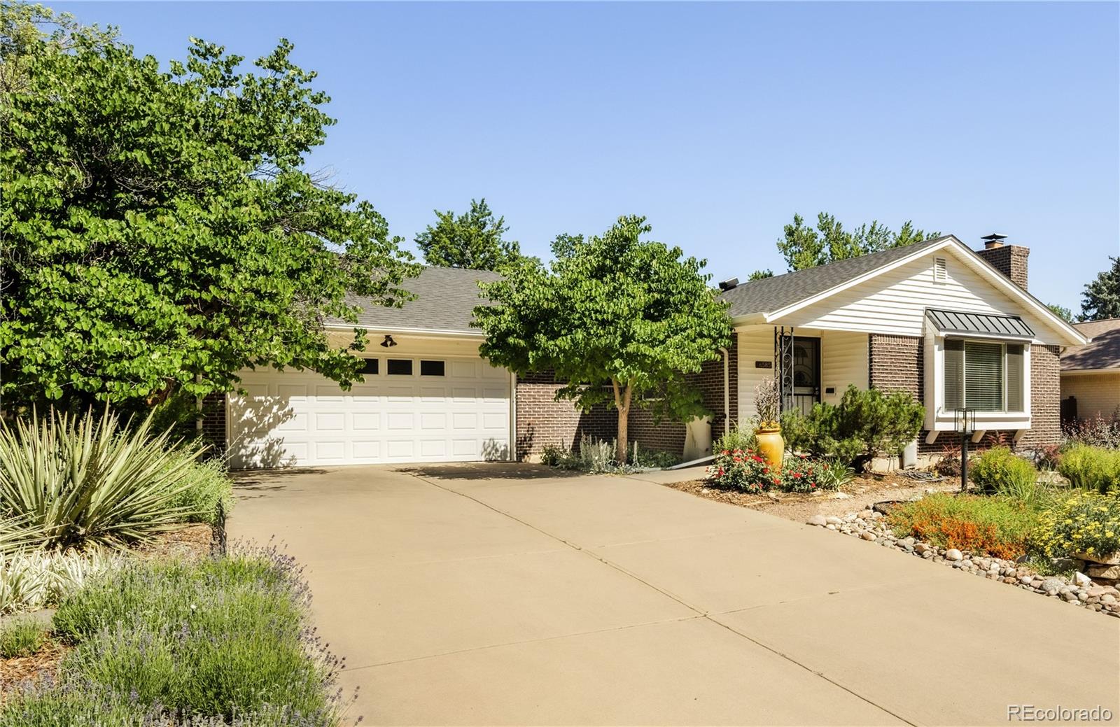 6585 E Colorado Dr, Denver, CO 80224