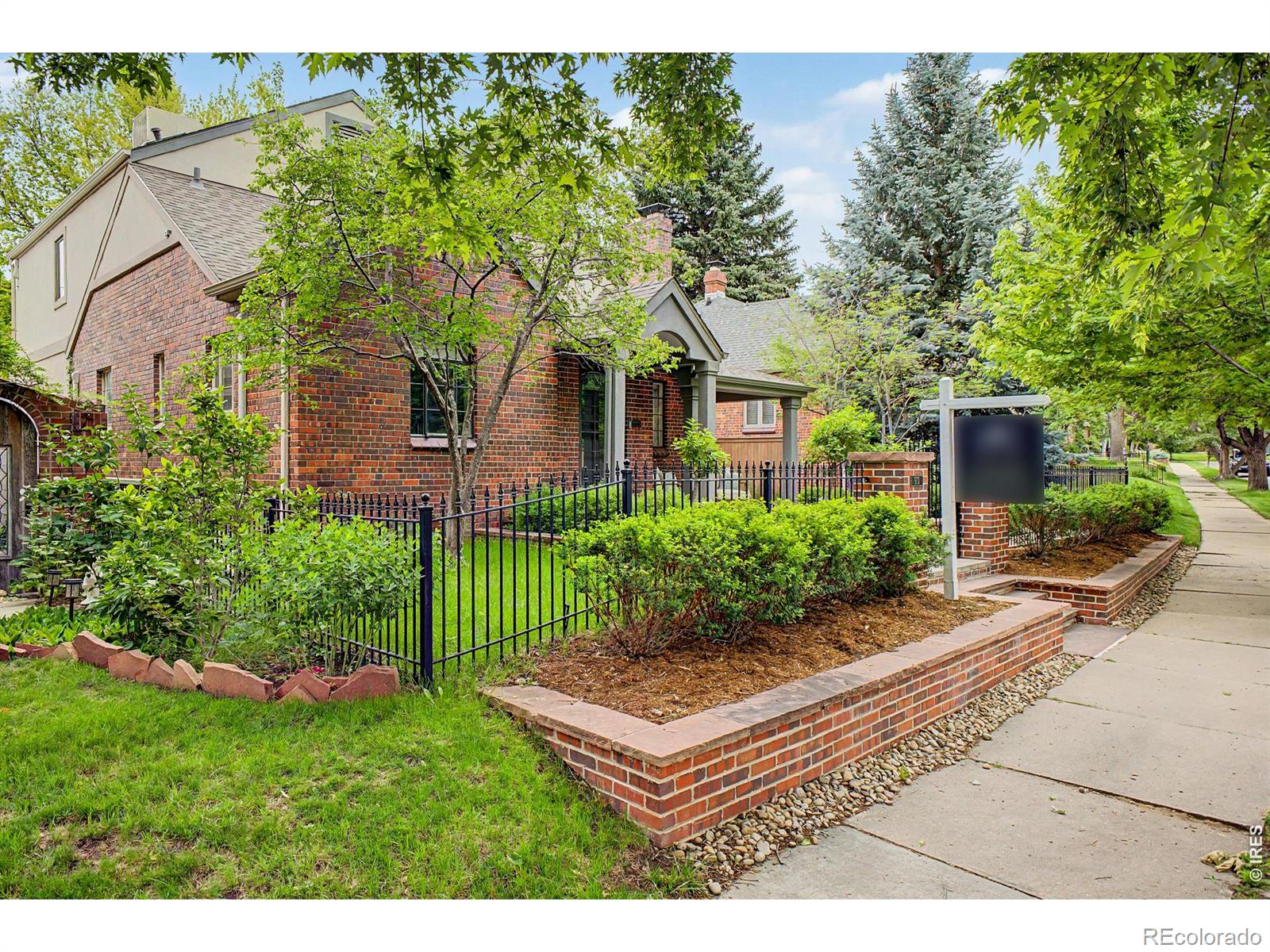 910 S Euclid Way, Denver, CO 80209