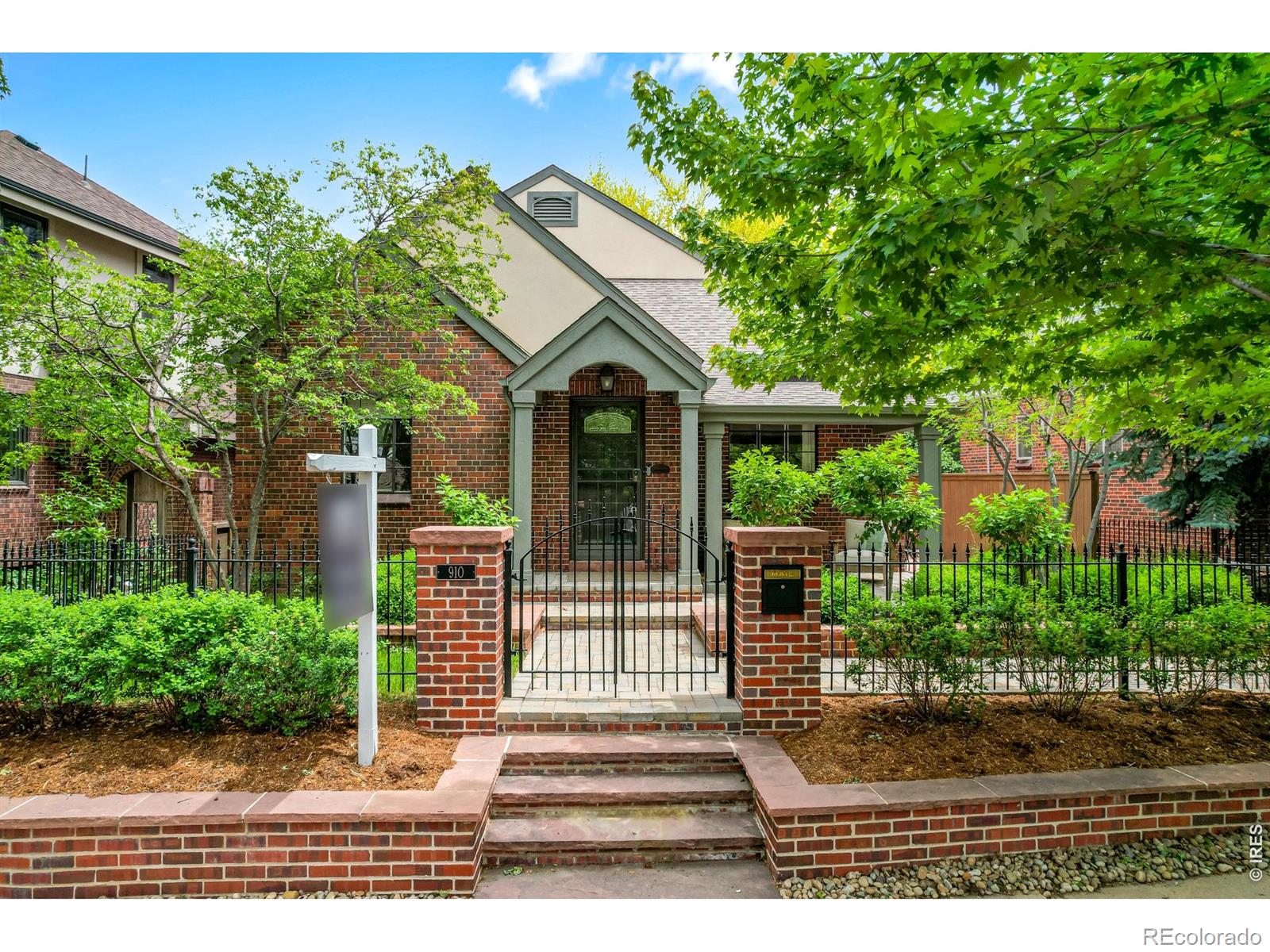 910 S Euclid Way, Denver, CO 80209