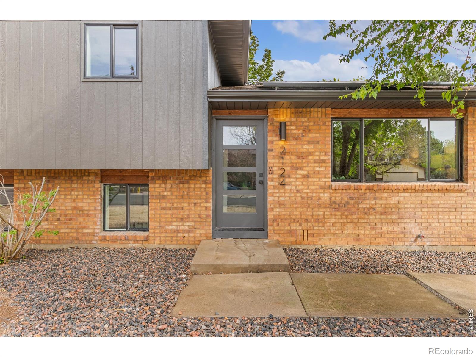 2124 Manchester Dr, Fort Collins, CO 80526