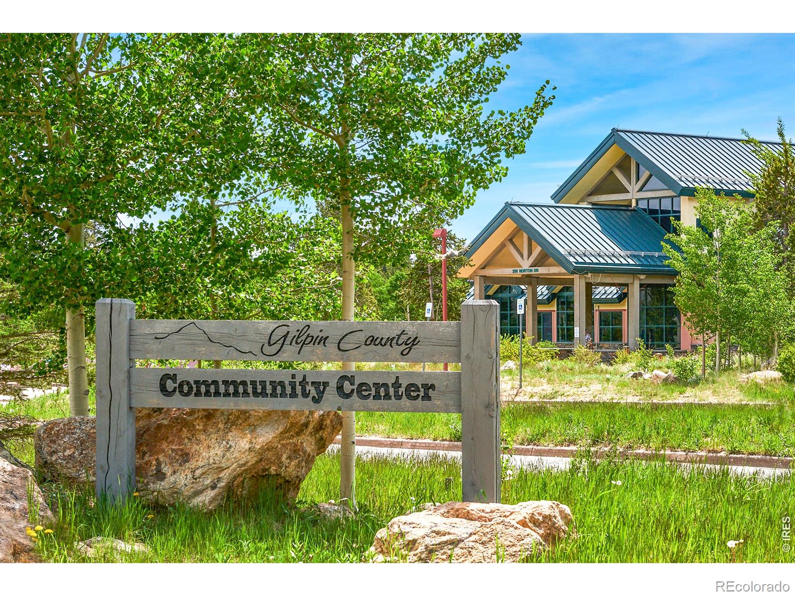 1456 Highpoint Cir, Black Hawk, CO 80422