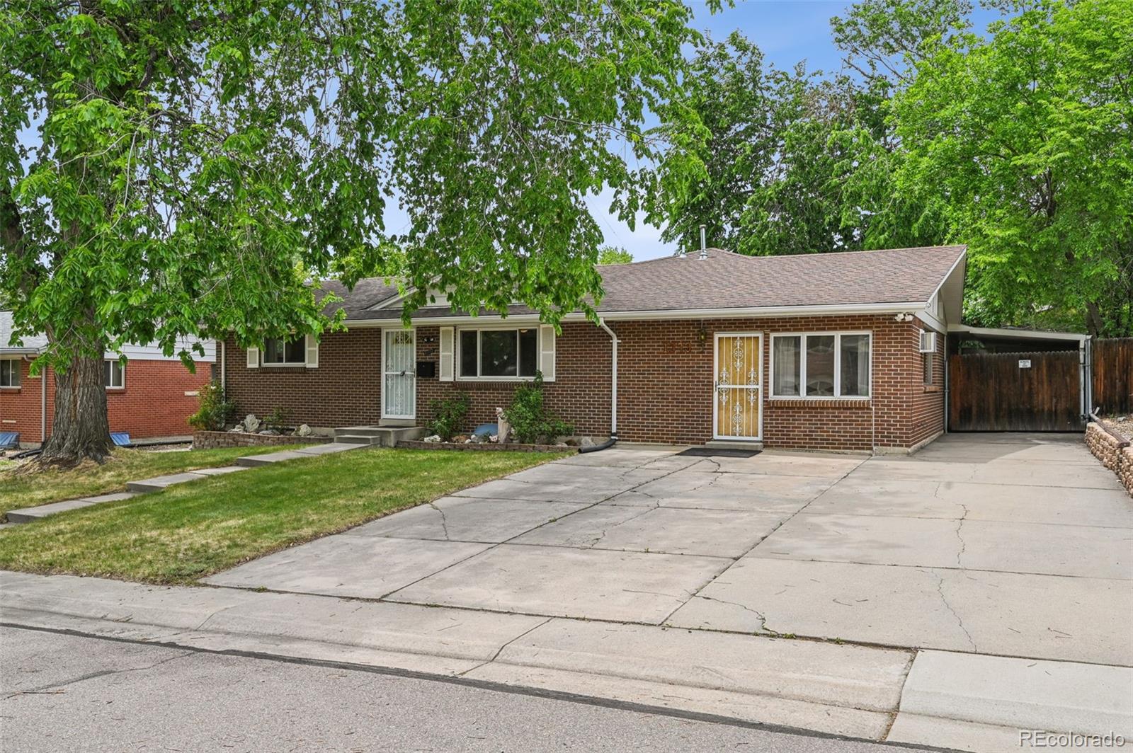 1373 S Cape Way, Lakewood, CO 80232