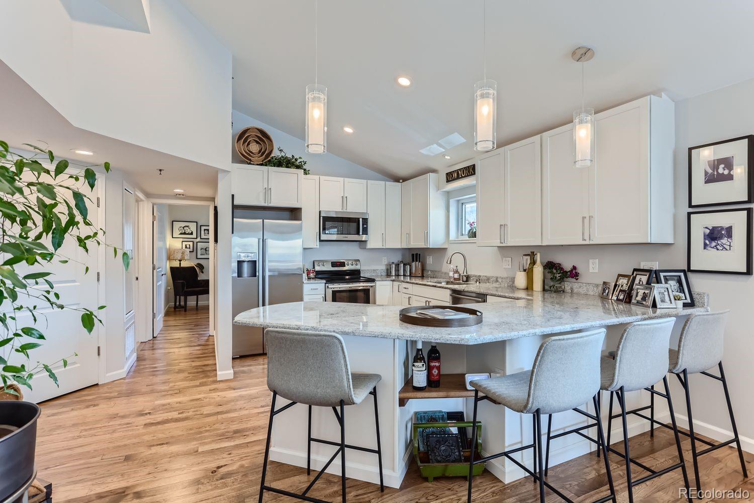 350 Detroit St #204, Denver, CO 80206