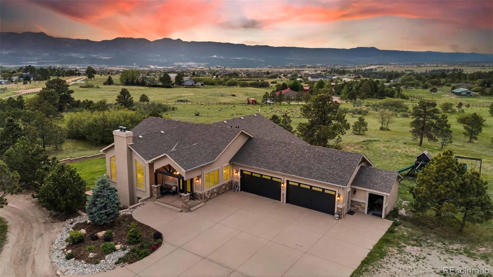 4330 Ridgeway Ln, Colorado Springs, CO 80908