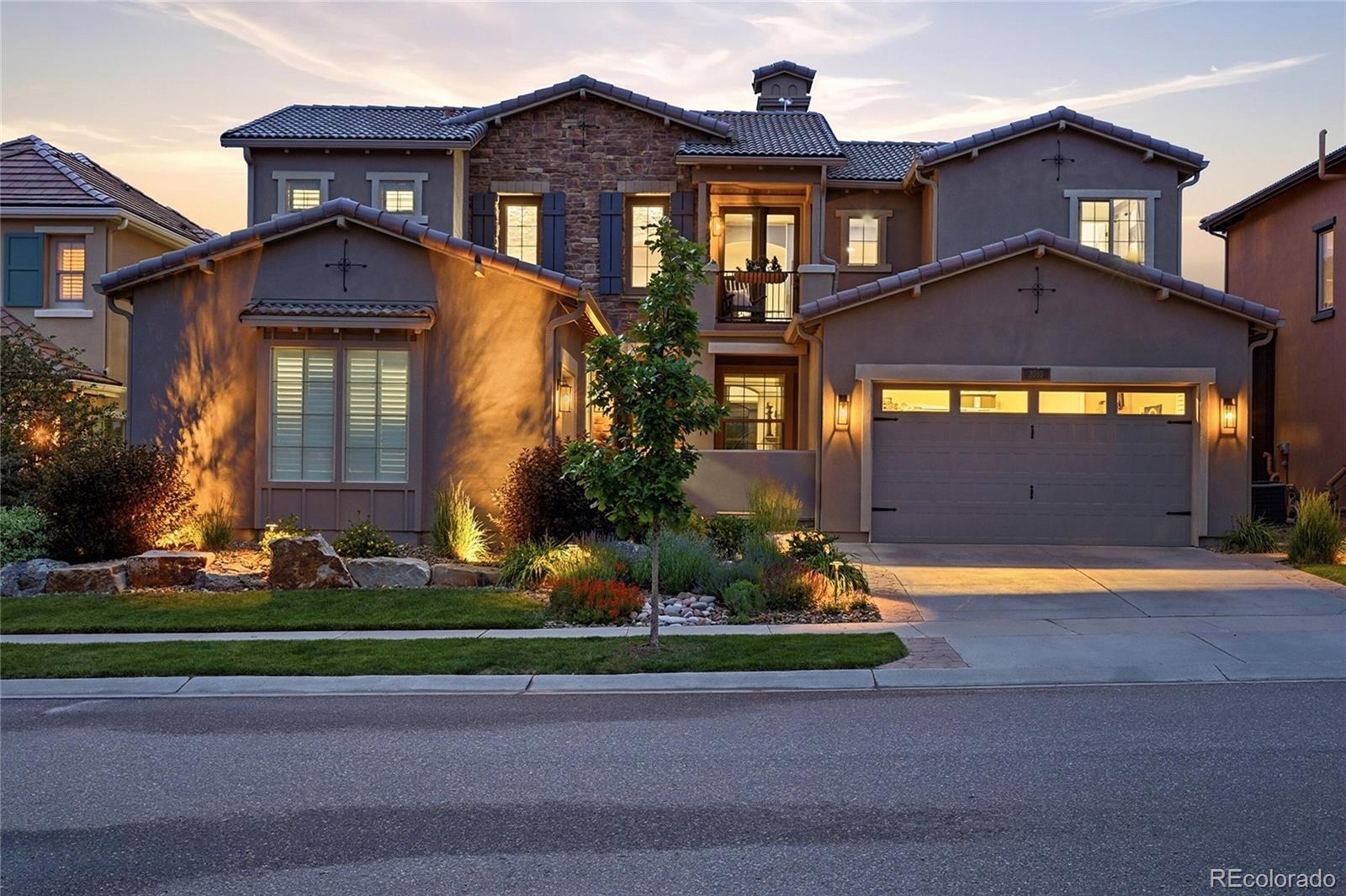 2383 S Lupine Way, Lakewood, CO 80228