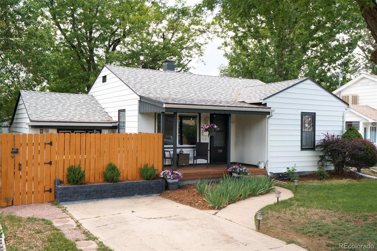 2949 S Corona St, Englewood, CO 80113