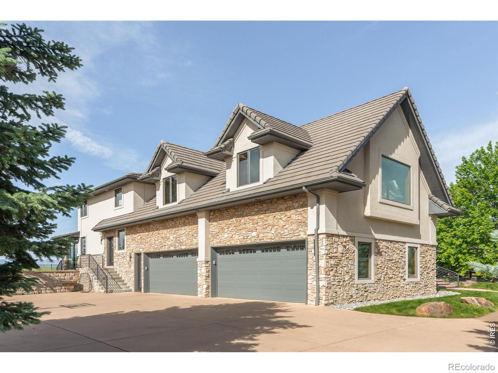 8906 Little Raven Trl, Niwot, CO 80503
