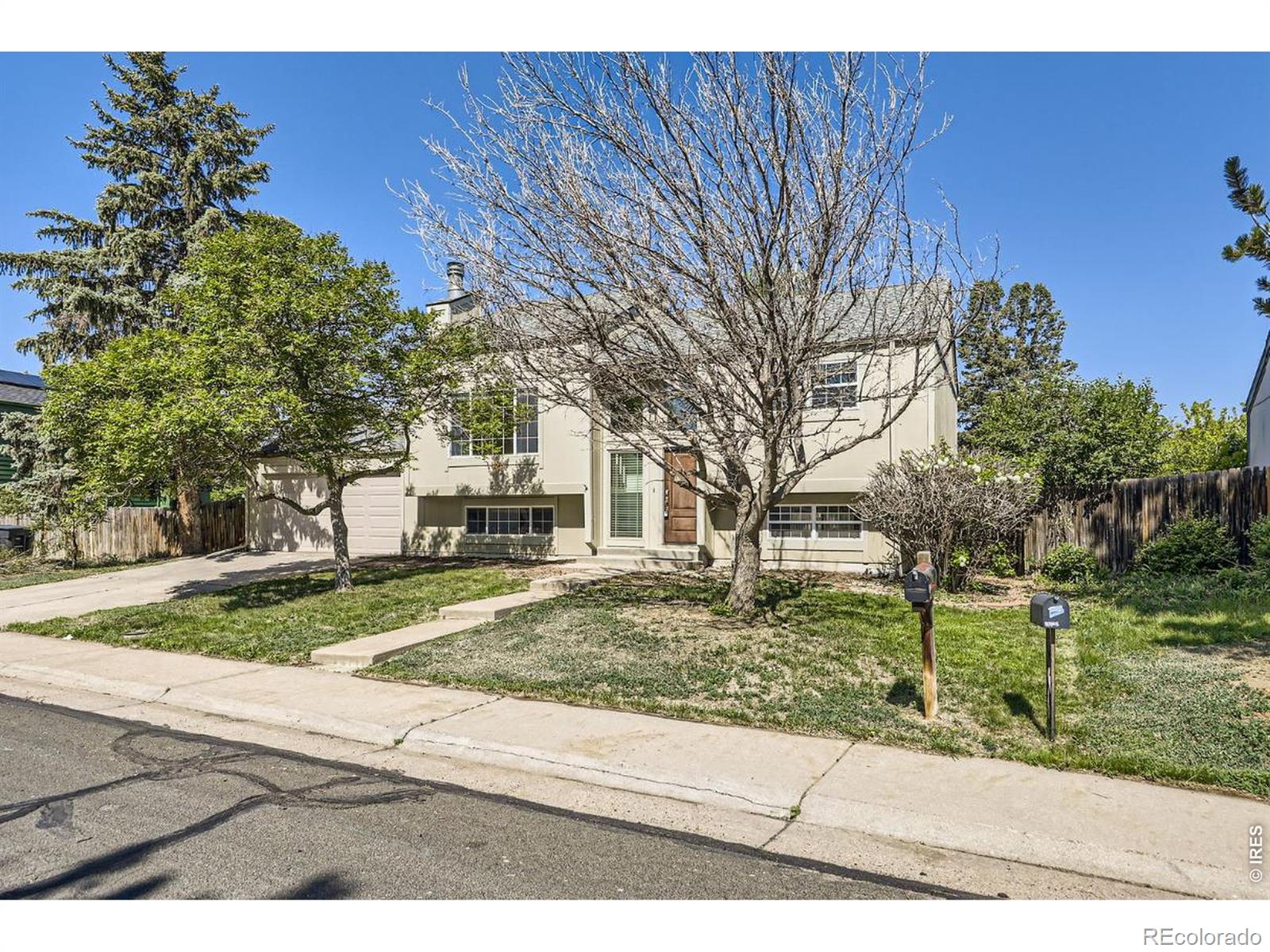10945 Albion Dr, Thornton, CO 80233