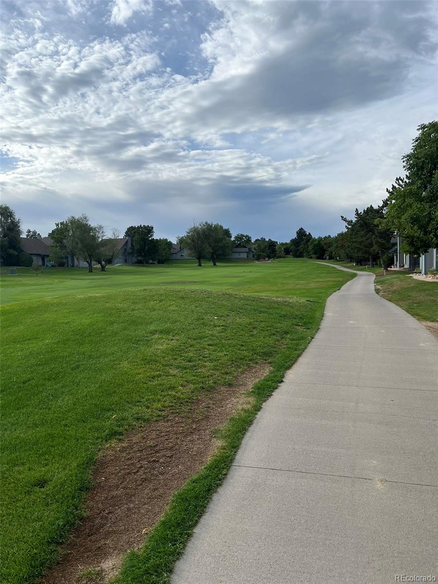 2458 S Victor St #E, Aurora, CO 80014