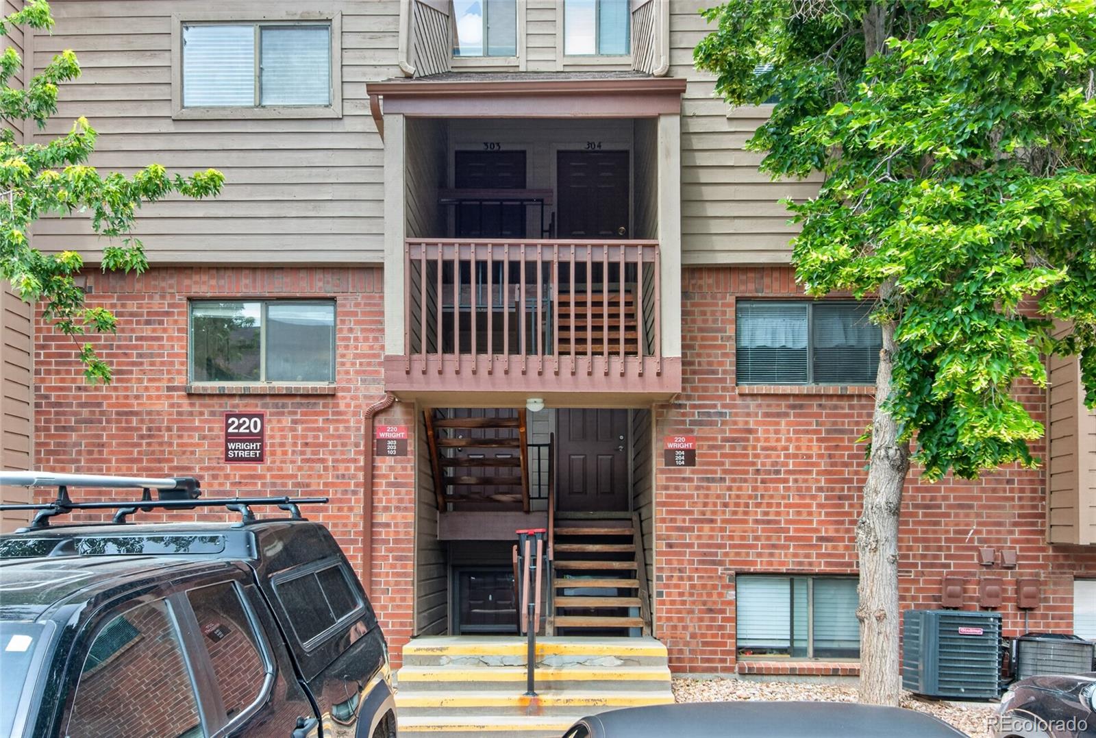 220 Wright St #103, Lakewood, CO 80228