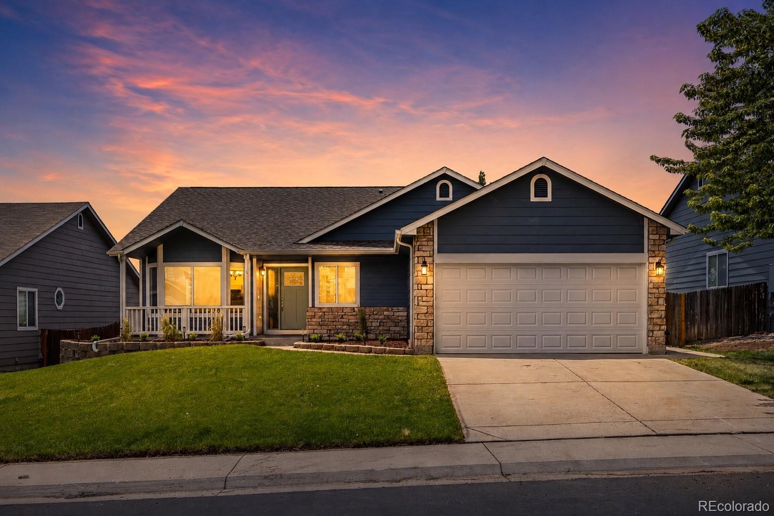 19936 E Stanford Dr, Centennial, CO 80015