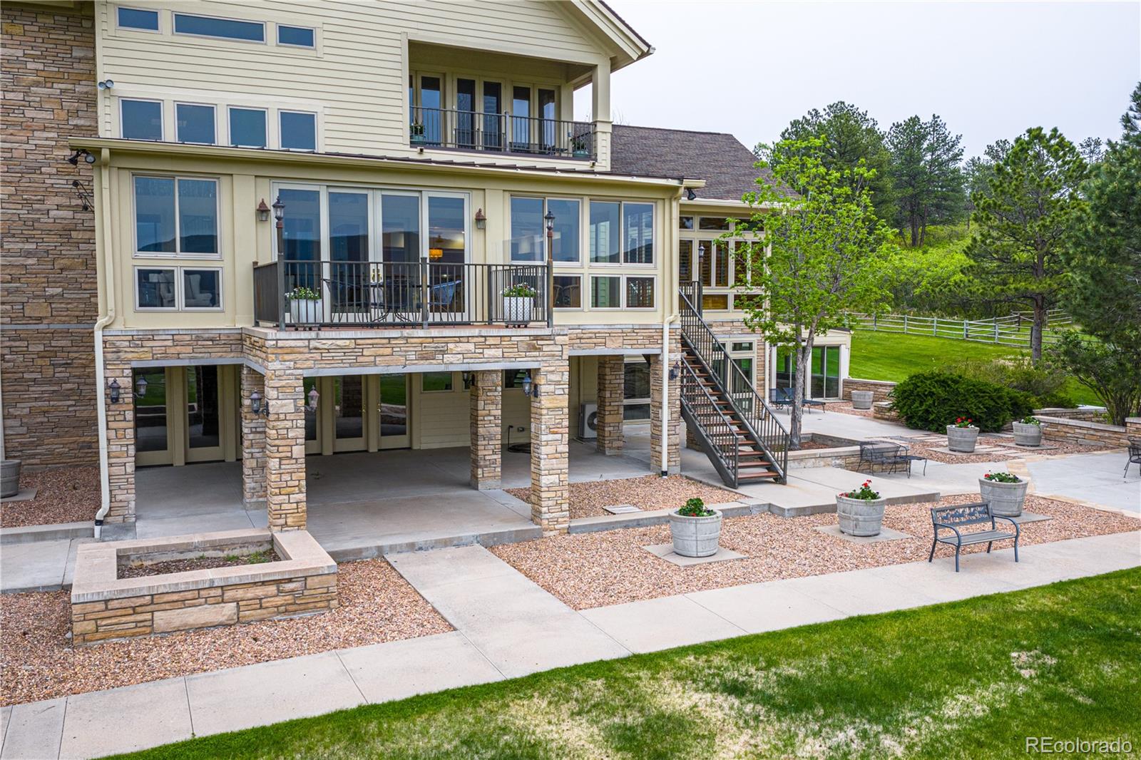 3282 Tomah Rd, Larkspur, CO 80118