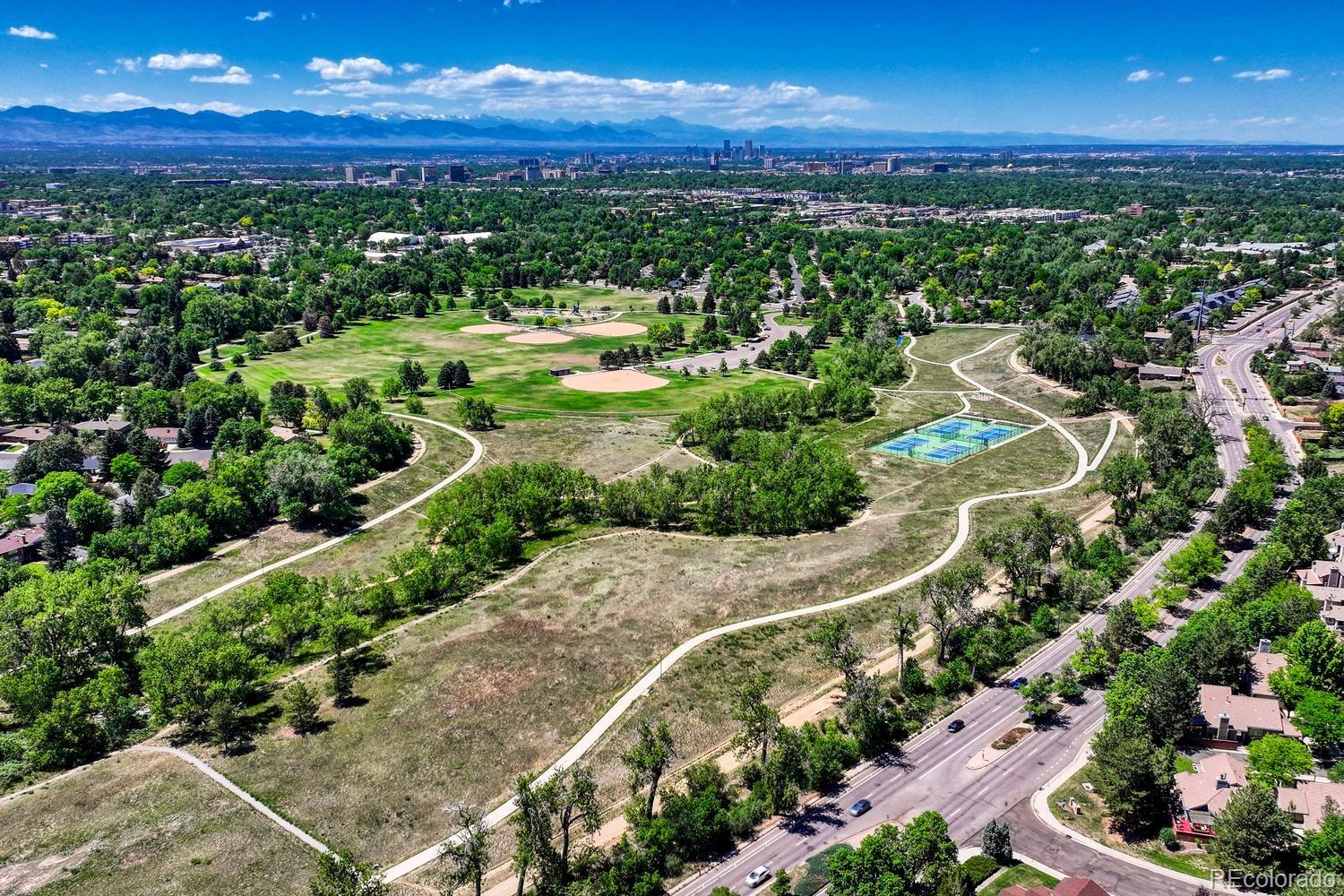 6904 E Villanova Pl, Denver, CO 80224