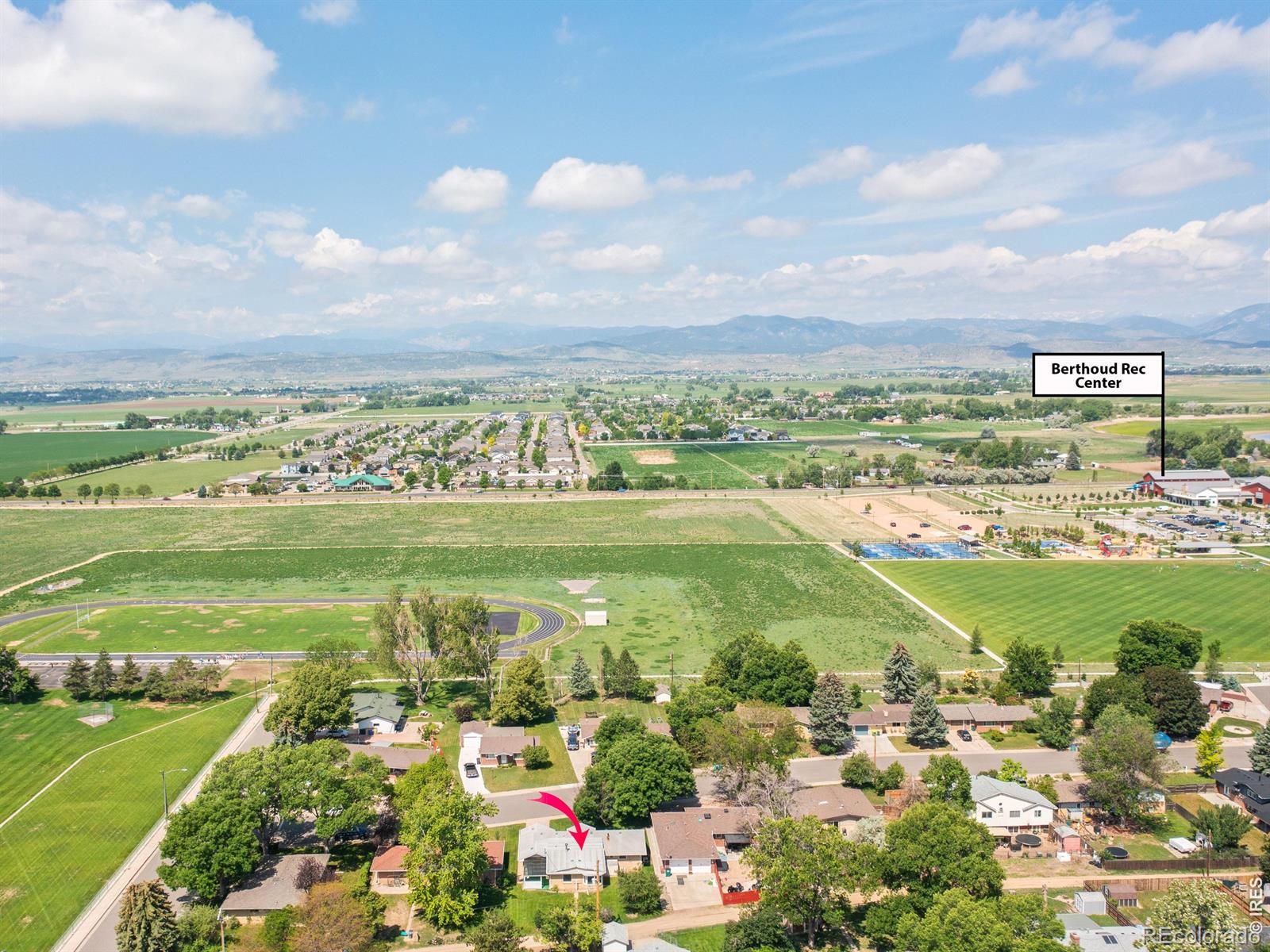820 10th St, Berthoud, CO 80513