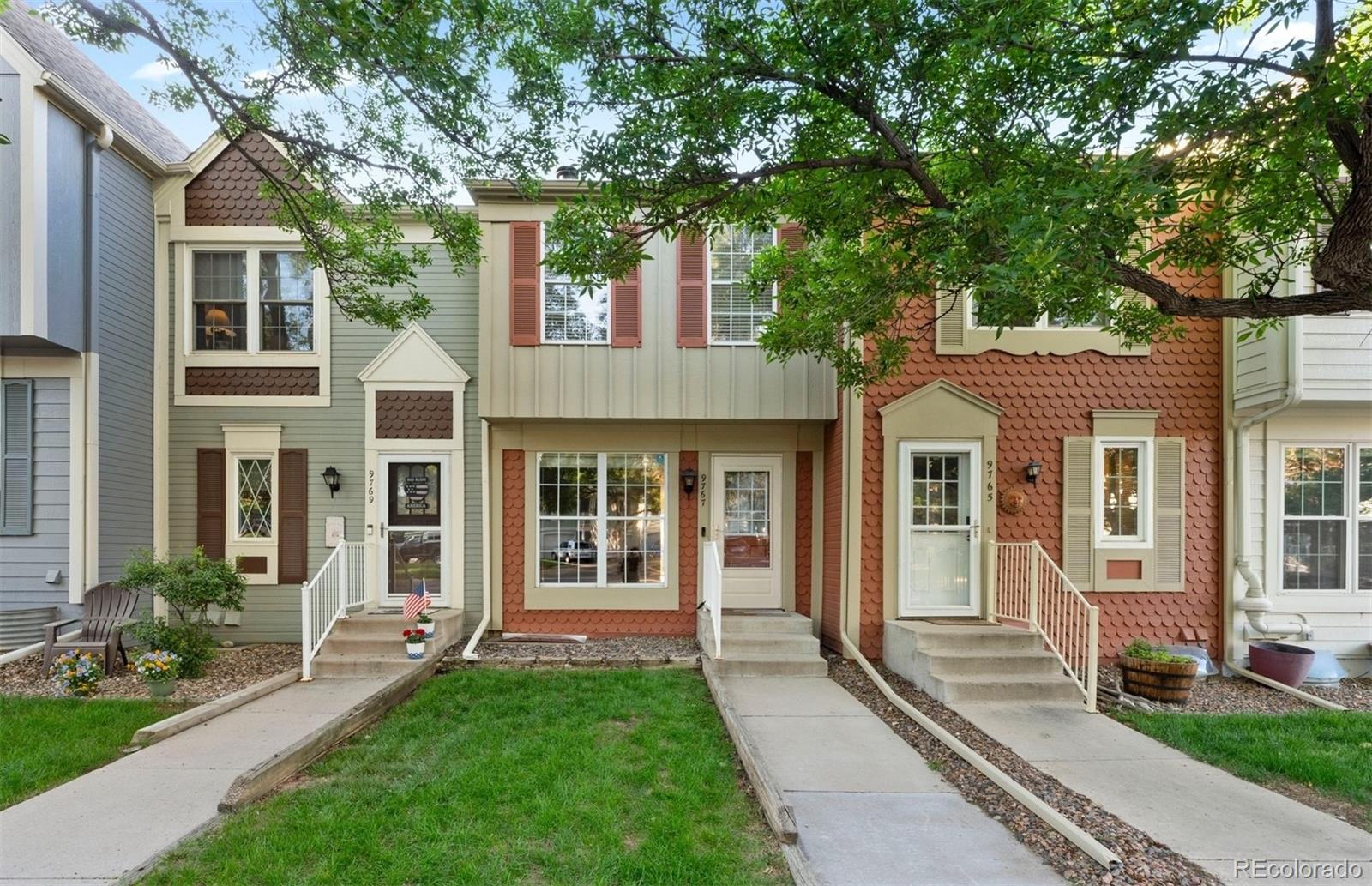 9767 W Cornell Pl, Lakewood, CO 80227