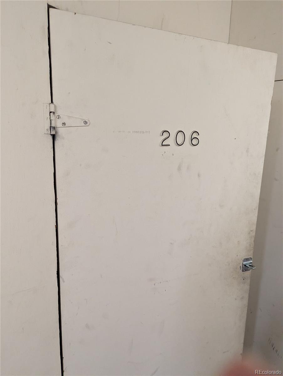 590 N Logan St #206, Denver, CO 80203