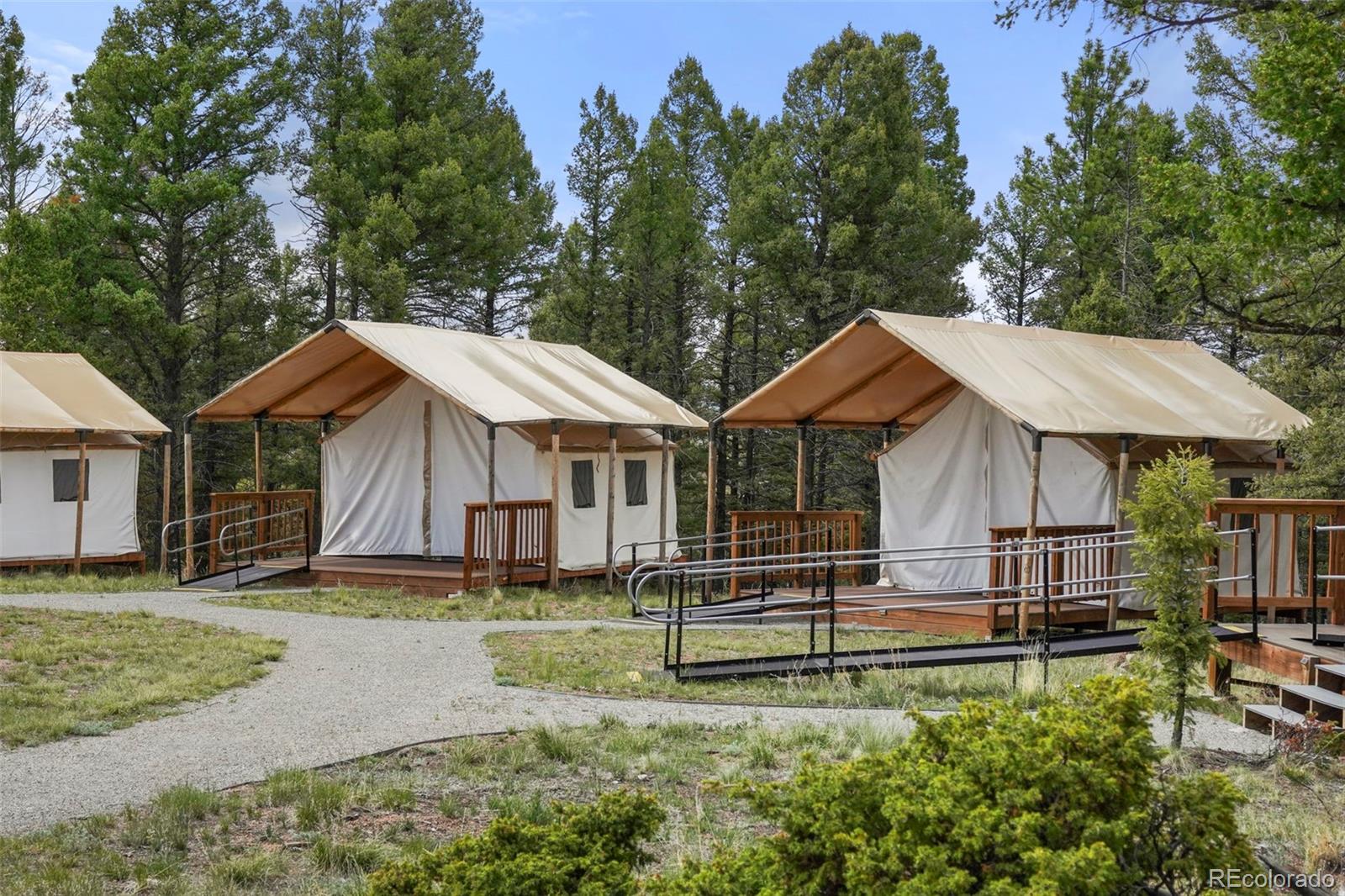 247 Pinewood Rd, Florissant, CO 80816