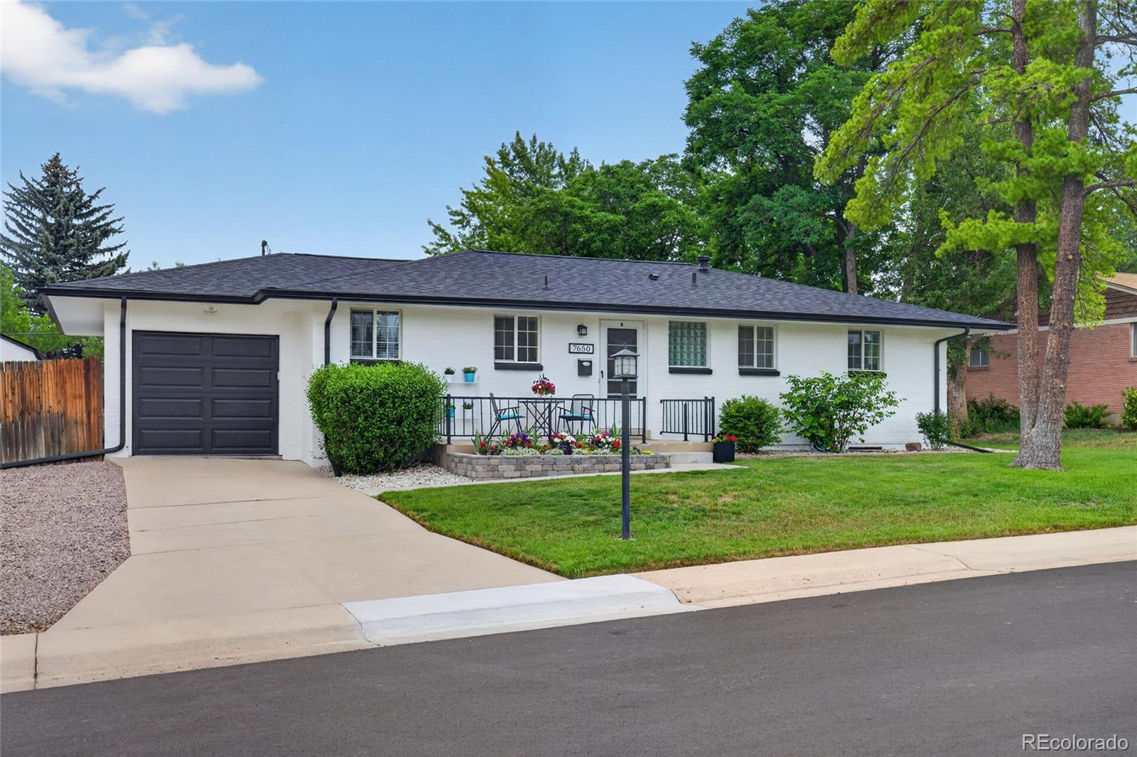 7650 S Kit Carson Dr, Centennial, CO 80122