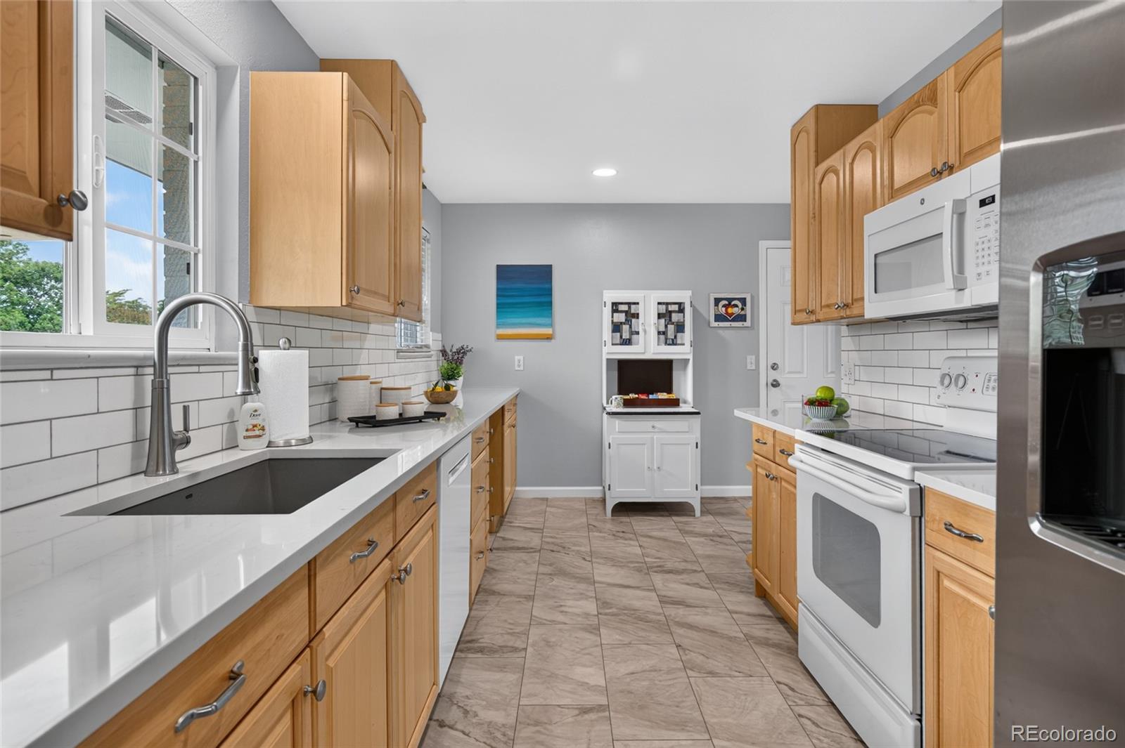 7650 S Kit Carson Dr, Centennial, CO 80122