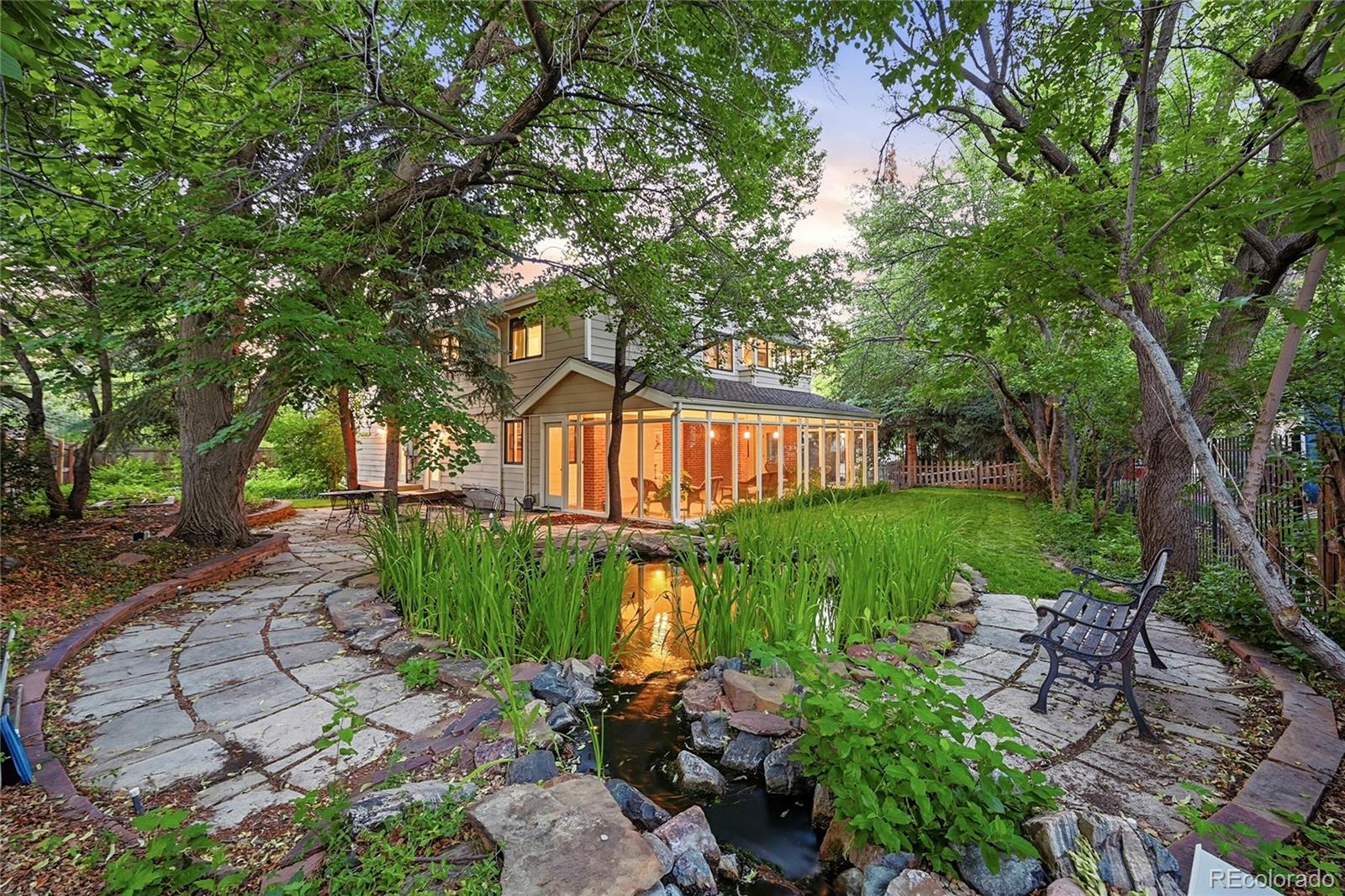 3056 E Hinsdale Ave, Centennial, CO 80122