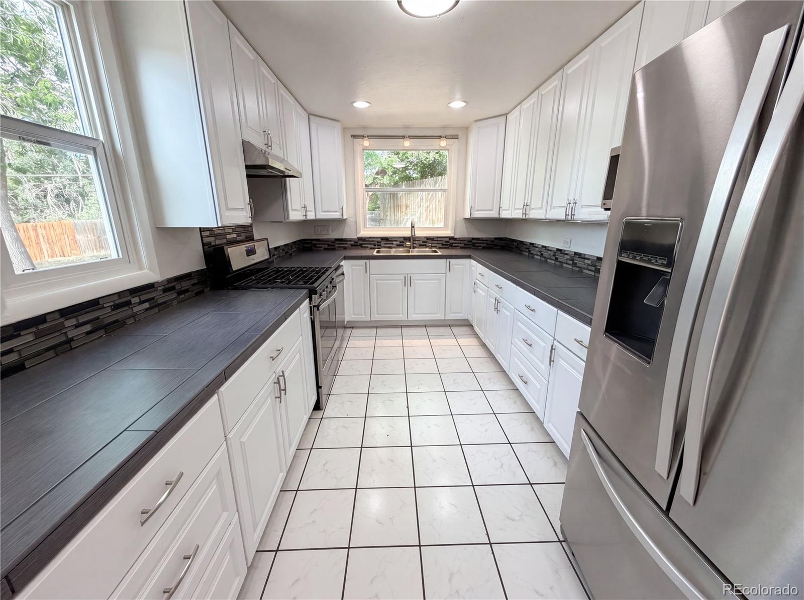 519 N Gilbert St, Castle Rock, CO 80104