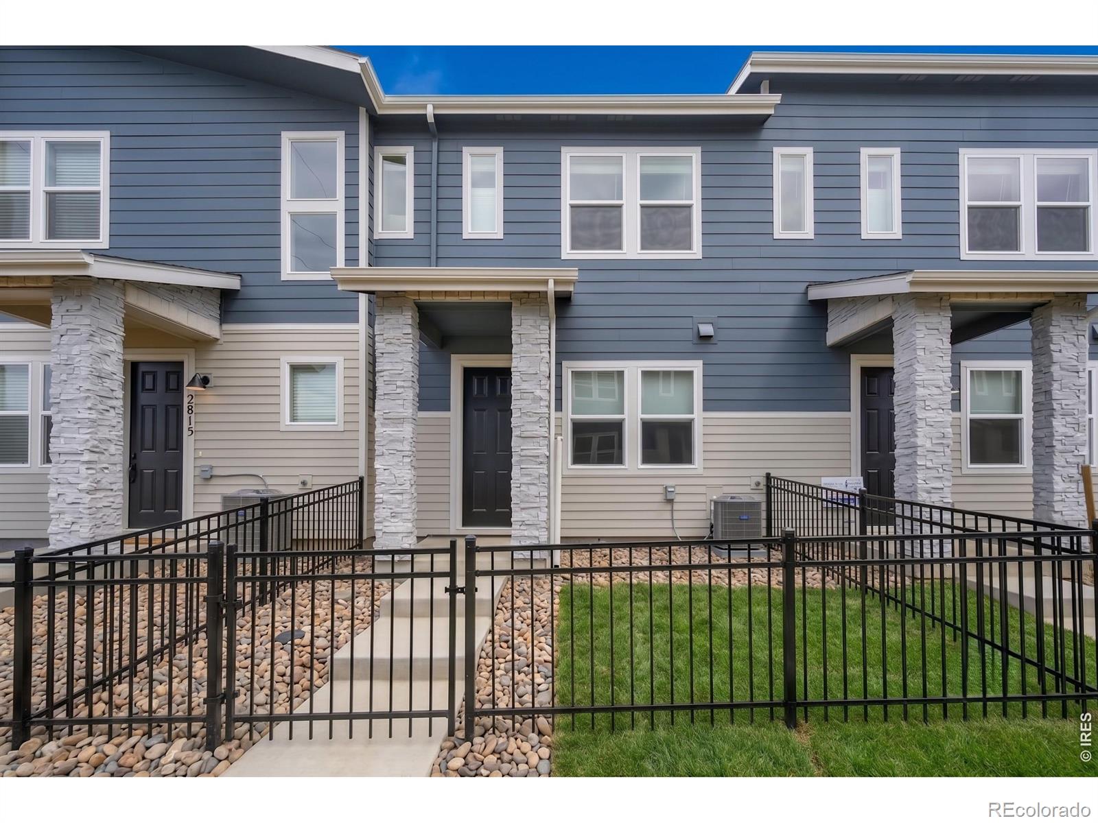 2817 Bear Springs Cir, Longmont, CO 80503