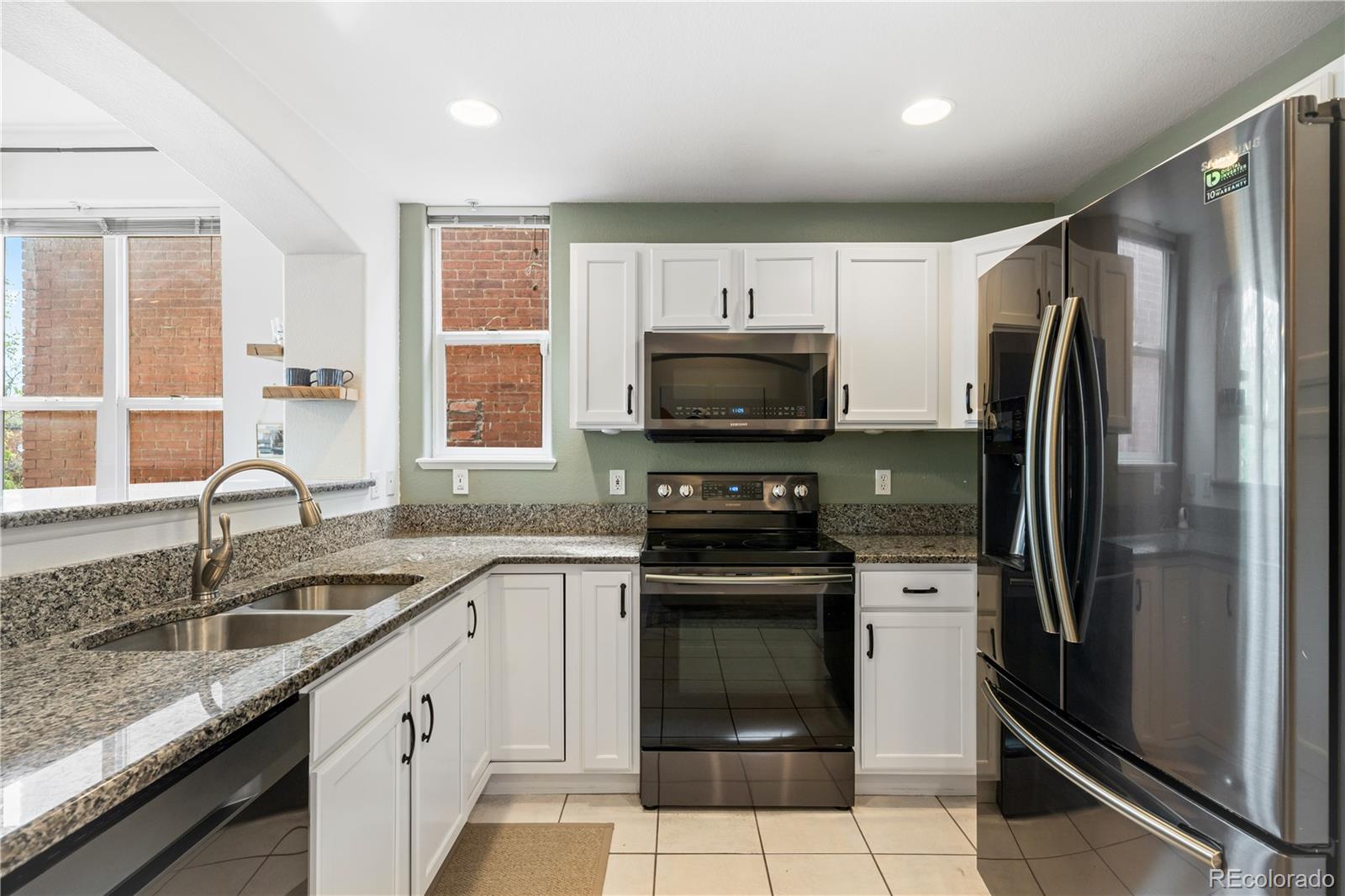 1727 N Pearl St #204, Denver, CO 80203